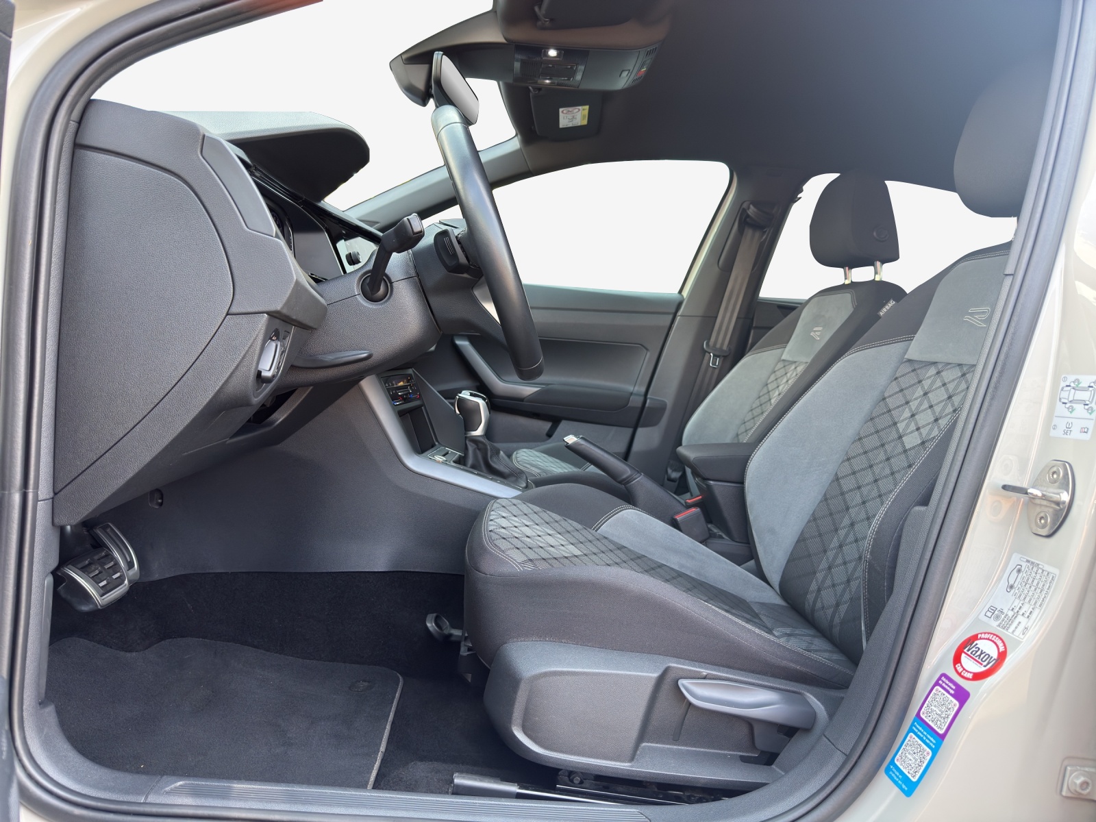 VW Taigo 1.0 TSI R-Line DSG-image-7
