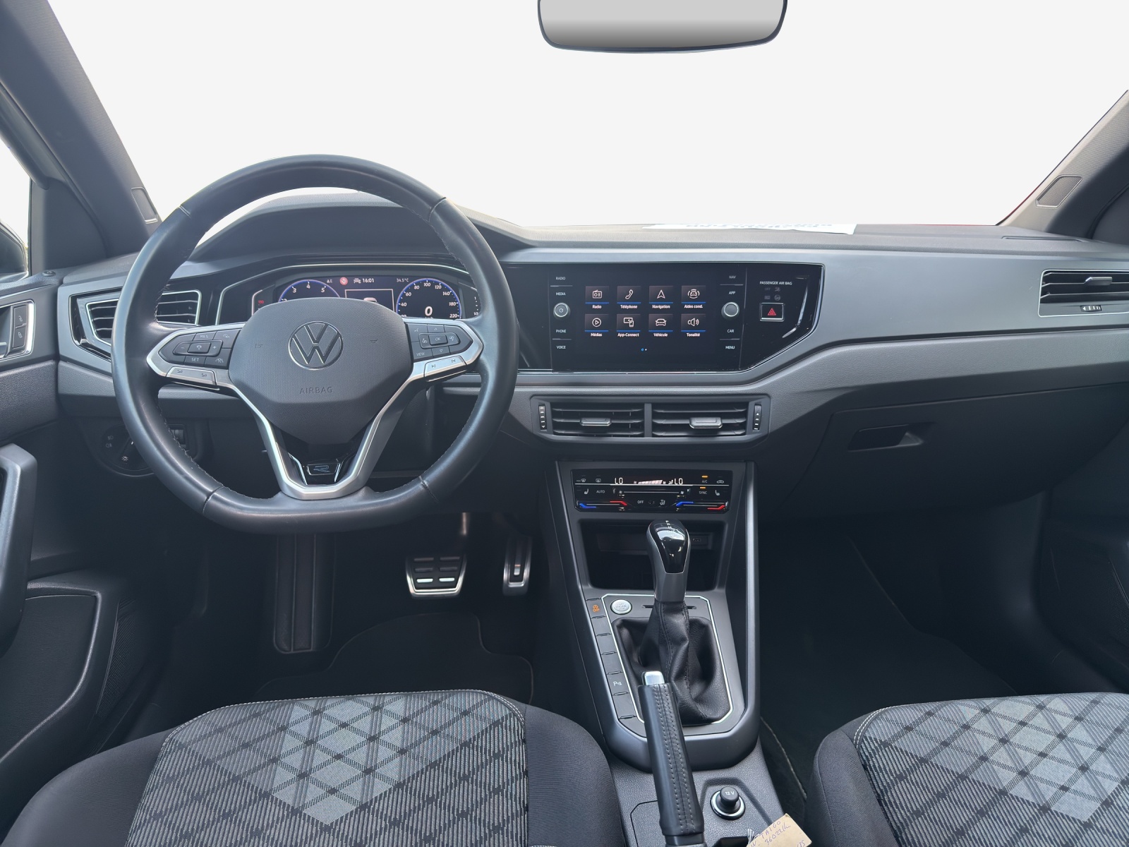 VW Taigo 1.0 TSI R-Line DSG-image-8