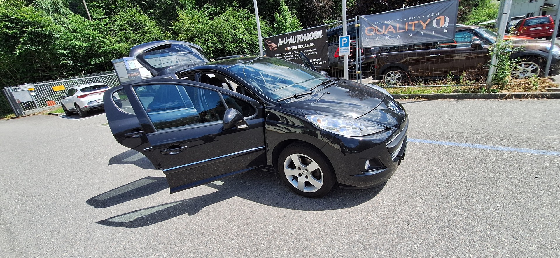 PEUGEOT 207 1.6 16V Swiss Edition-image-21