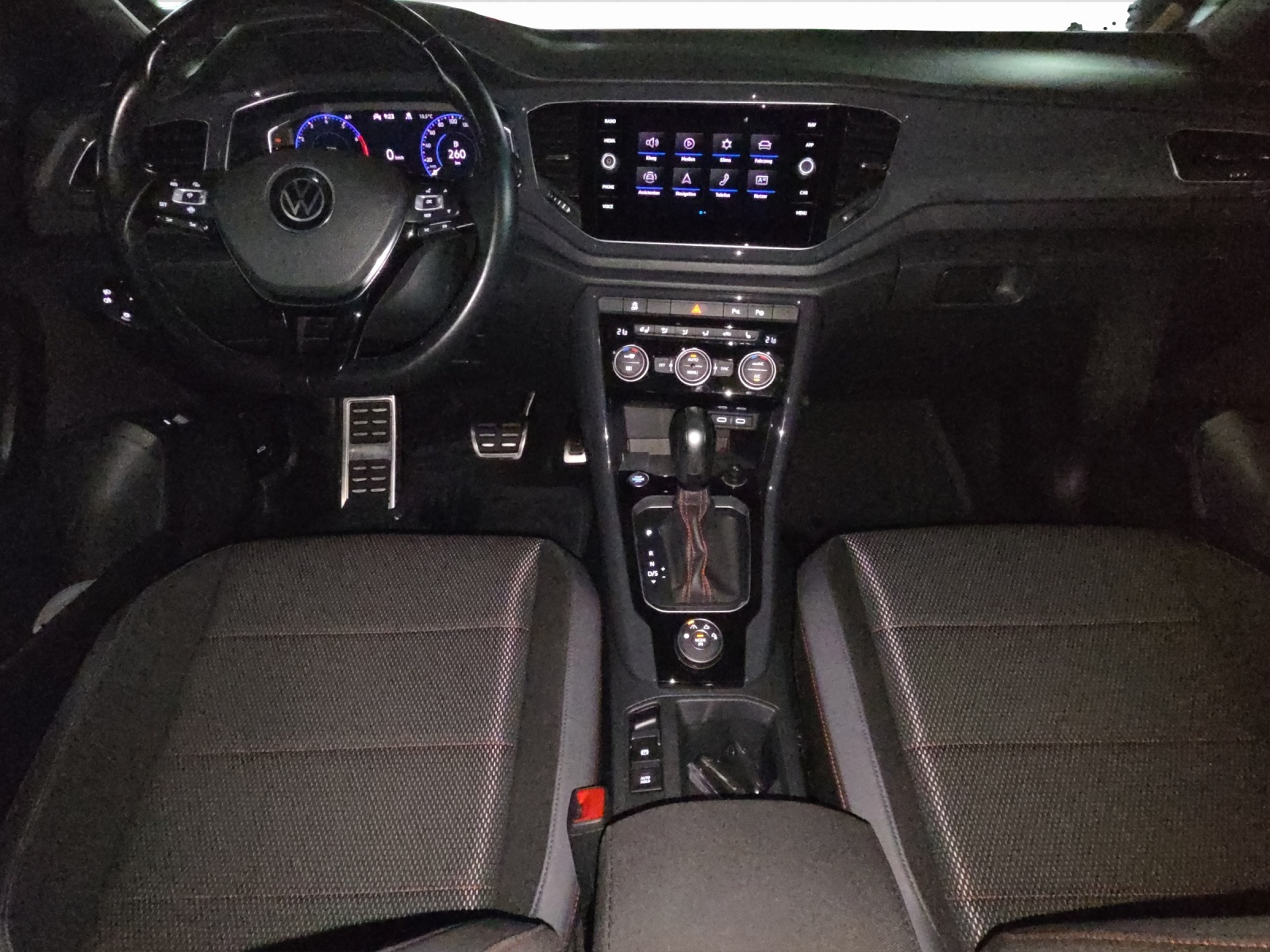 VW T-Roc 2.0 TSI Sport DSG 4Motion-image-6
