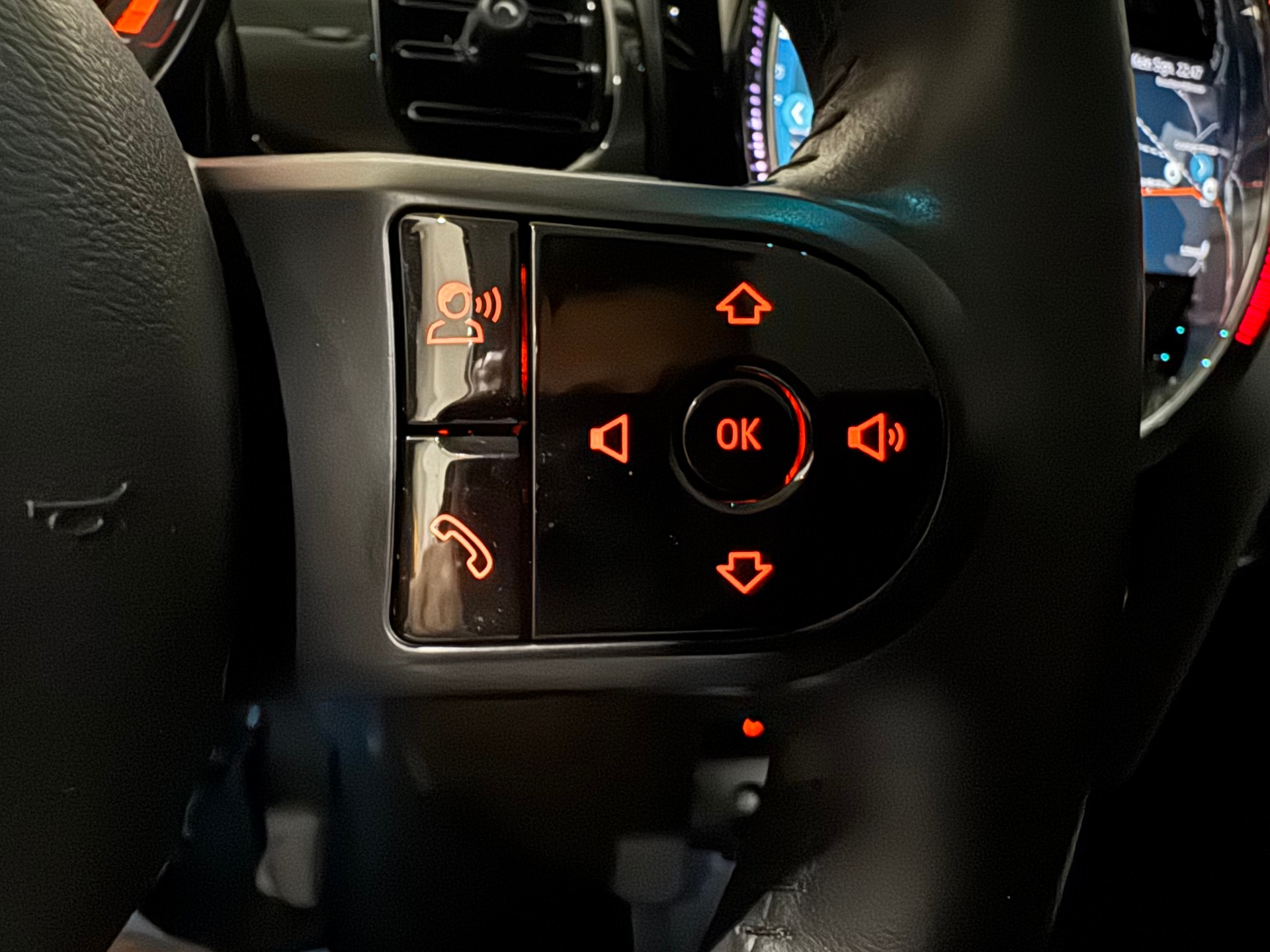 MINI Cooper Camden Edition | 5 door I 1.Hand I-image-16