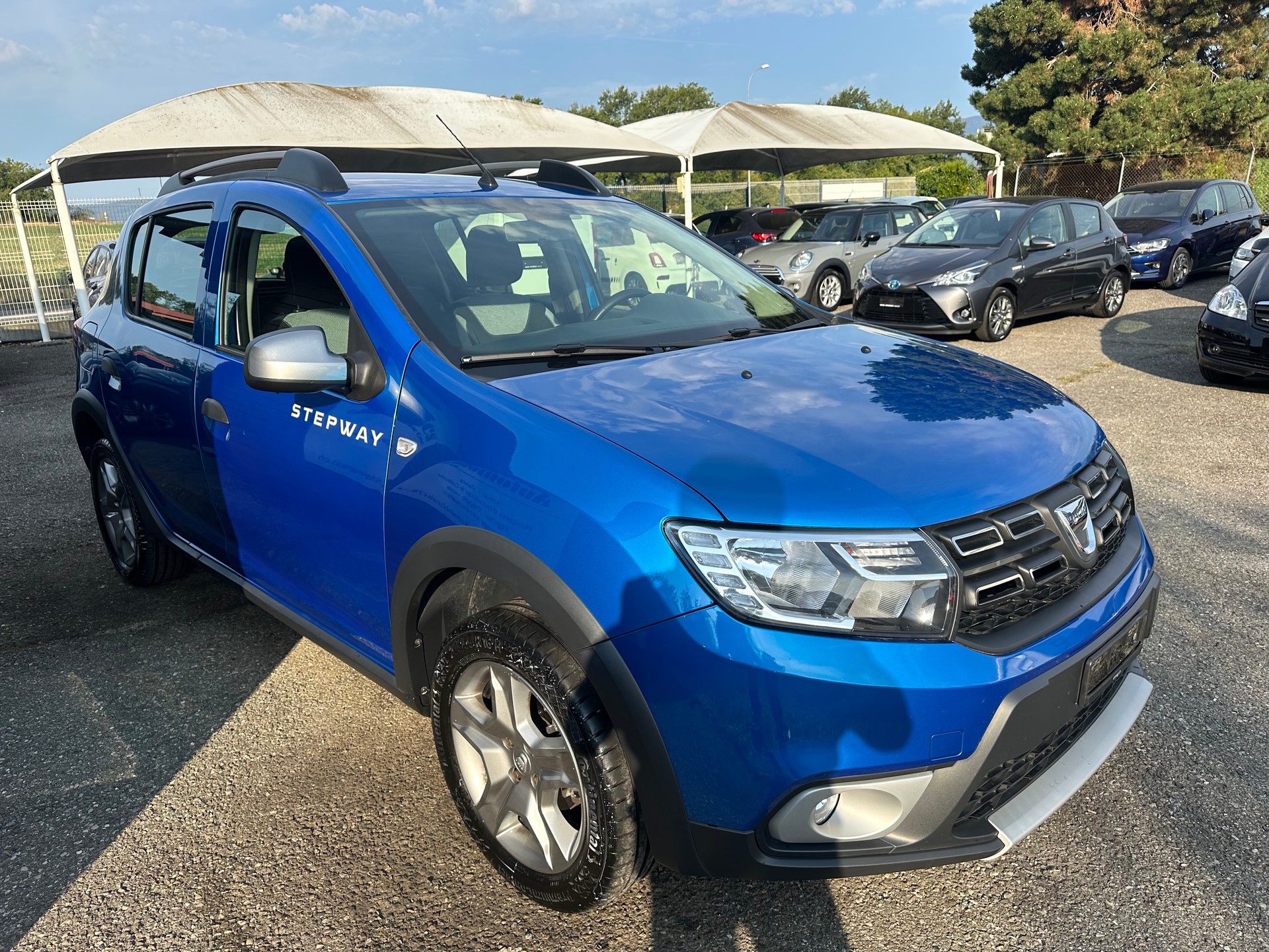 DACIA Sandero 0.9 Lauréate-showroom-element-2