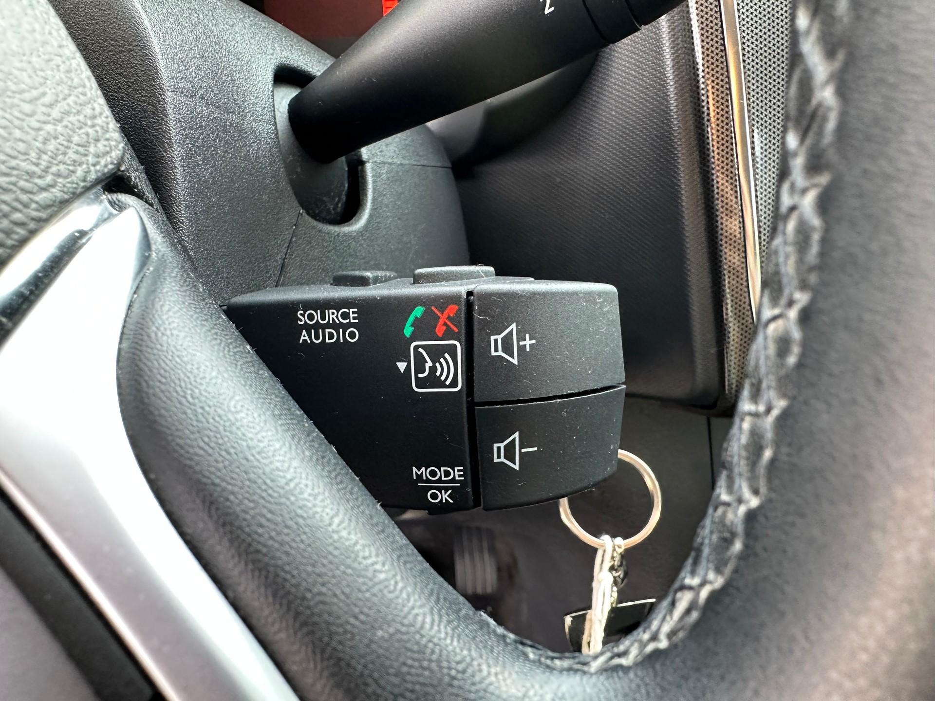 DACIA Sandero 0.9 Lauréate-image-25