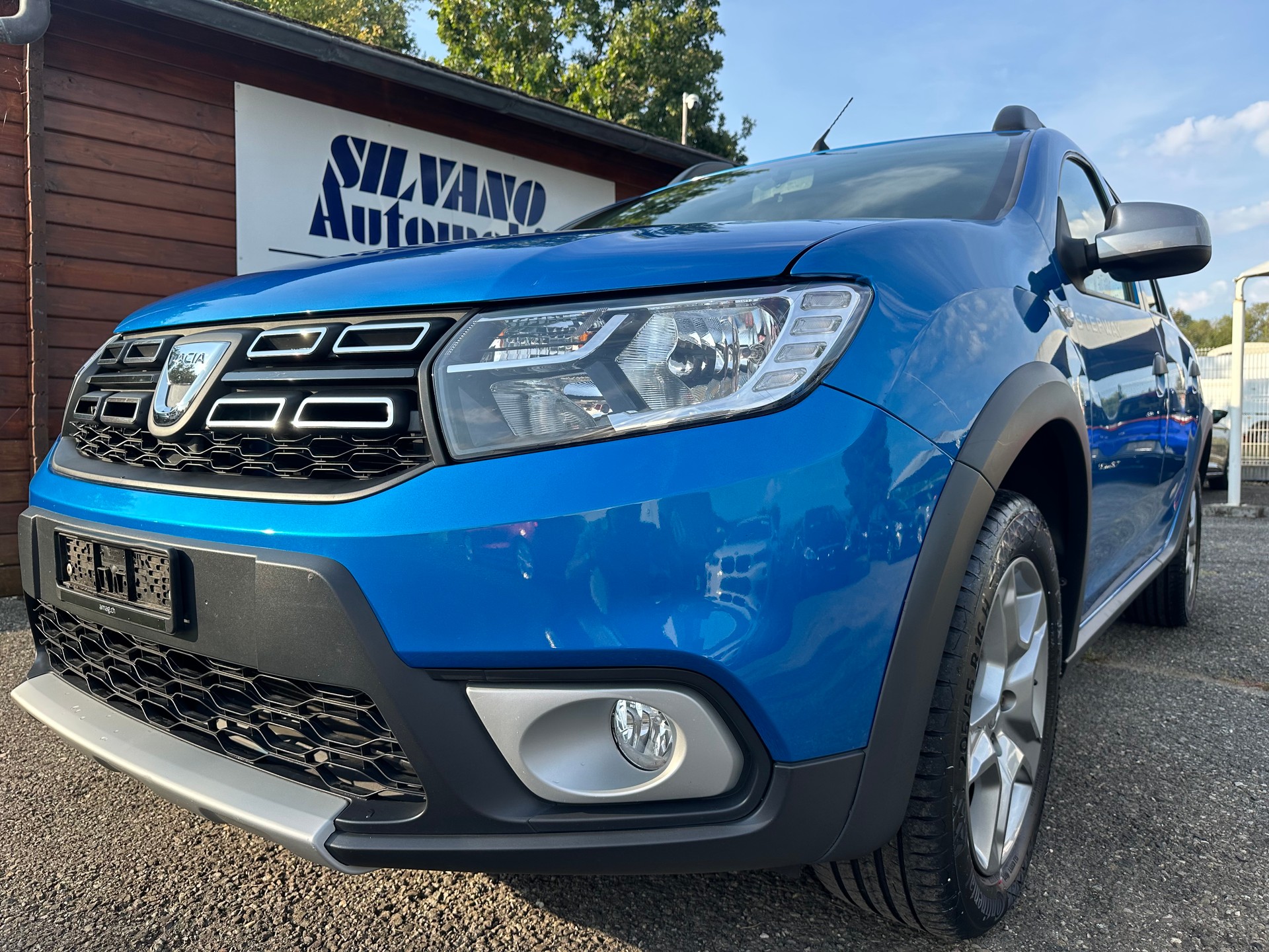 DACIA Sandero 0.9 Lauréate-showroom-element-3