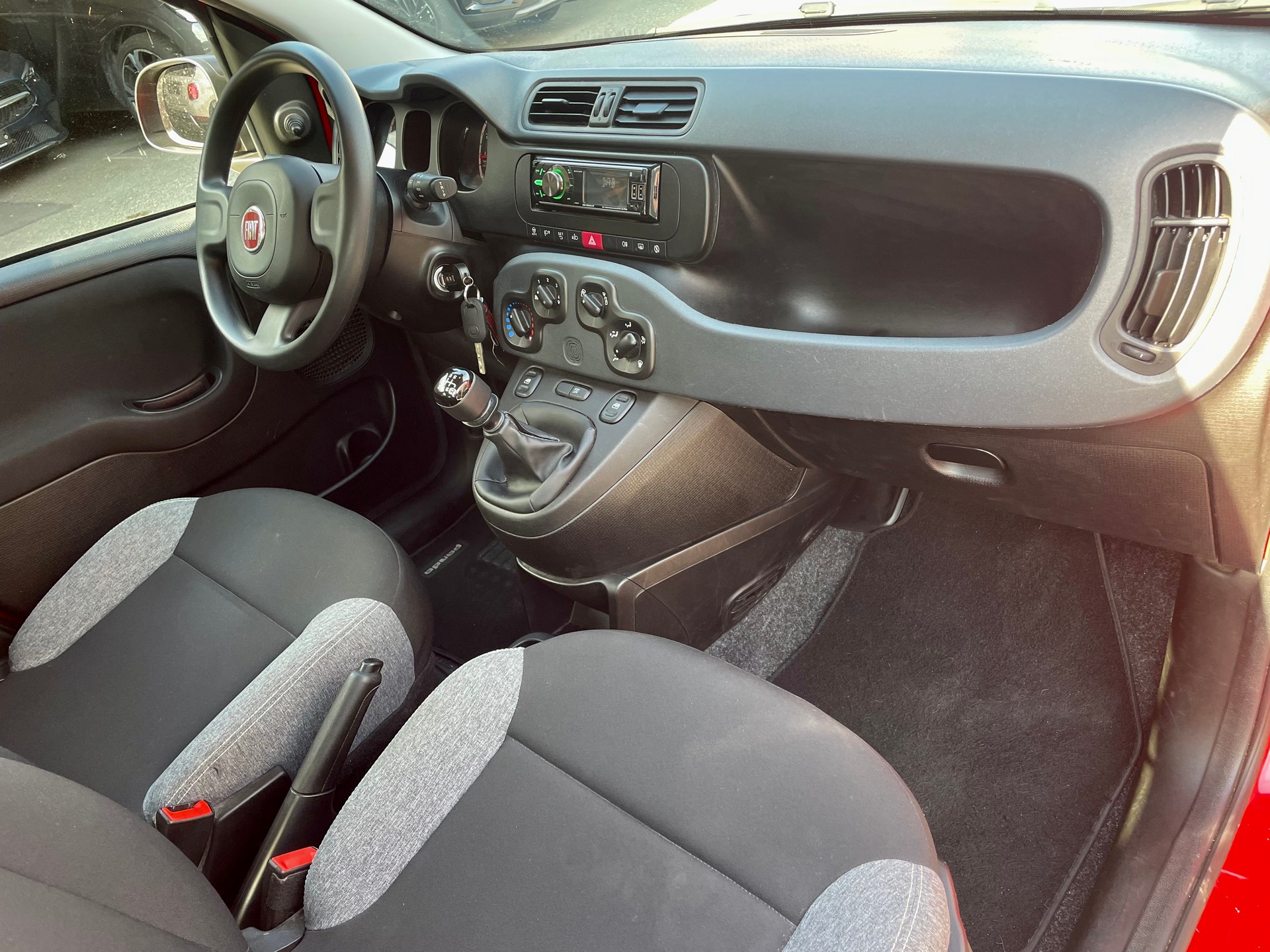 FIAT Panda 1.0 MHEV RED-image-10