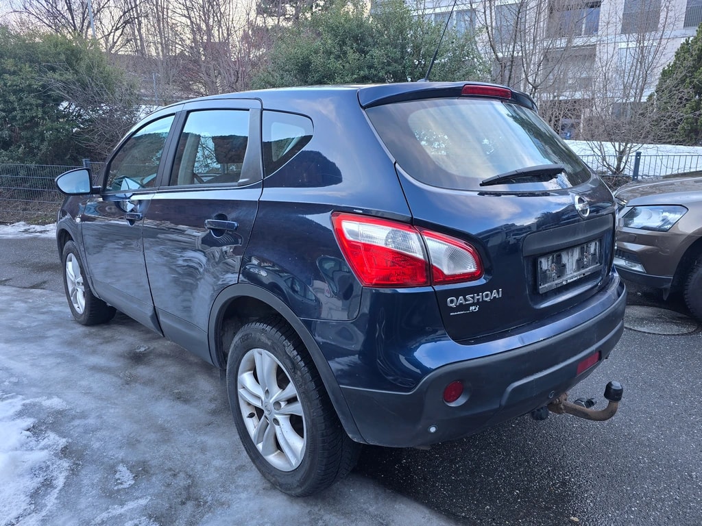 NISSAN Qashqai 2.0 dCi 4WD acenta-image-4