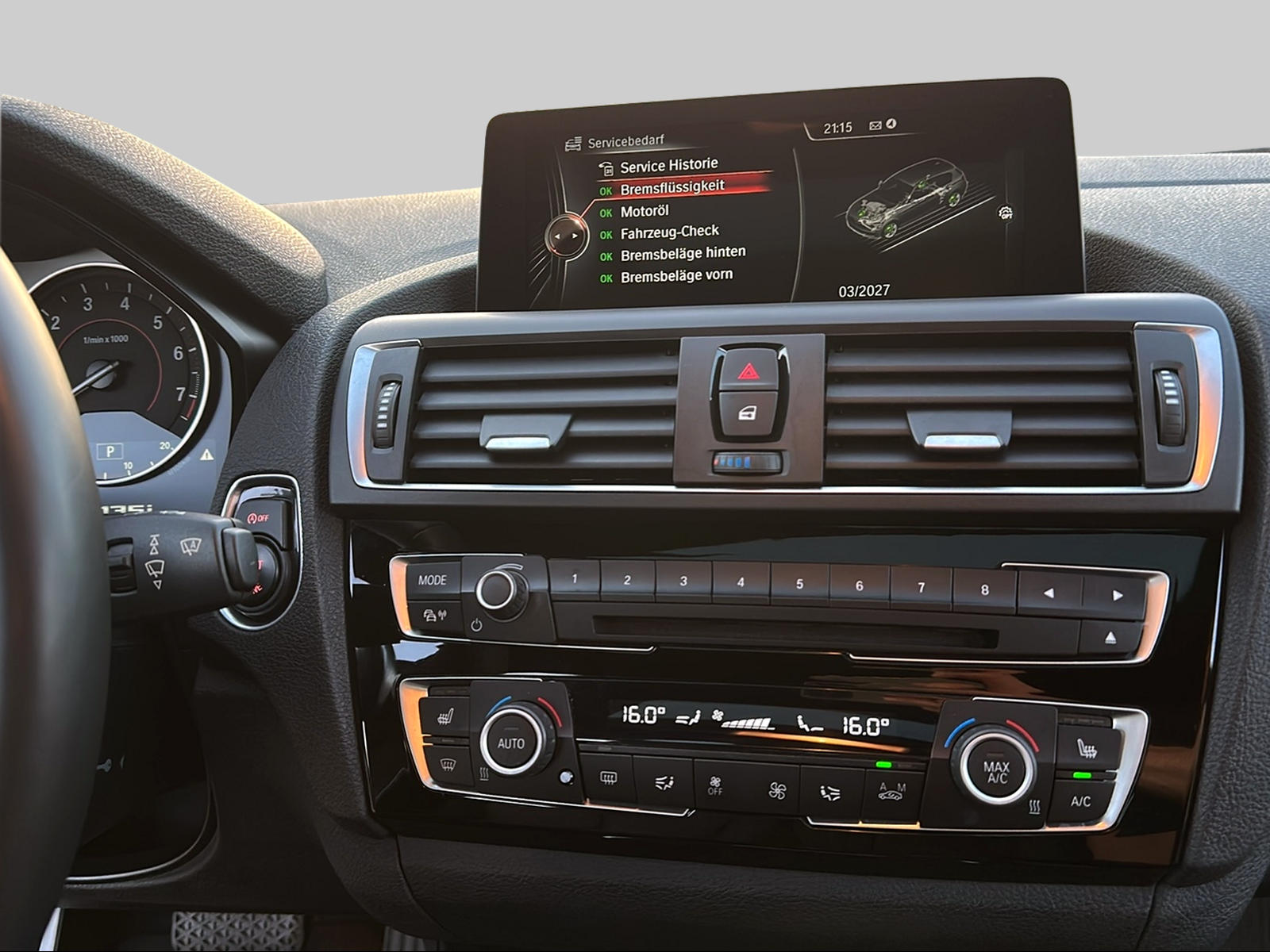 BMW M135i xDrive Steptronic-image-14