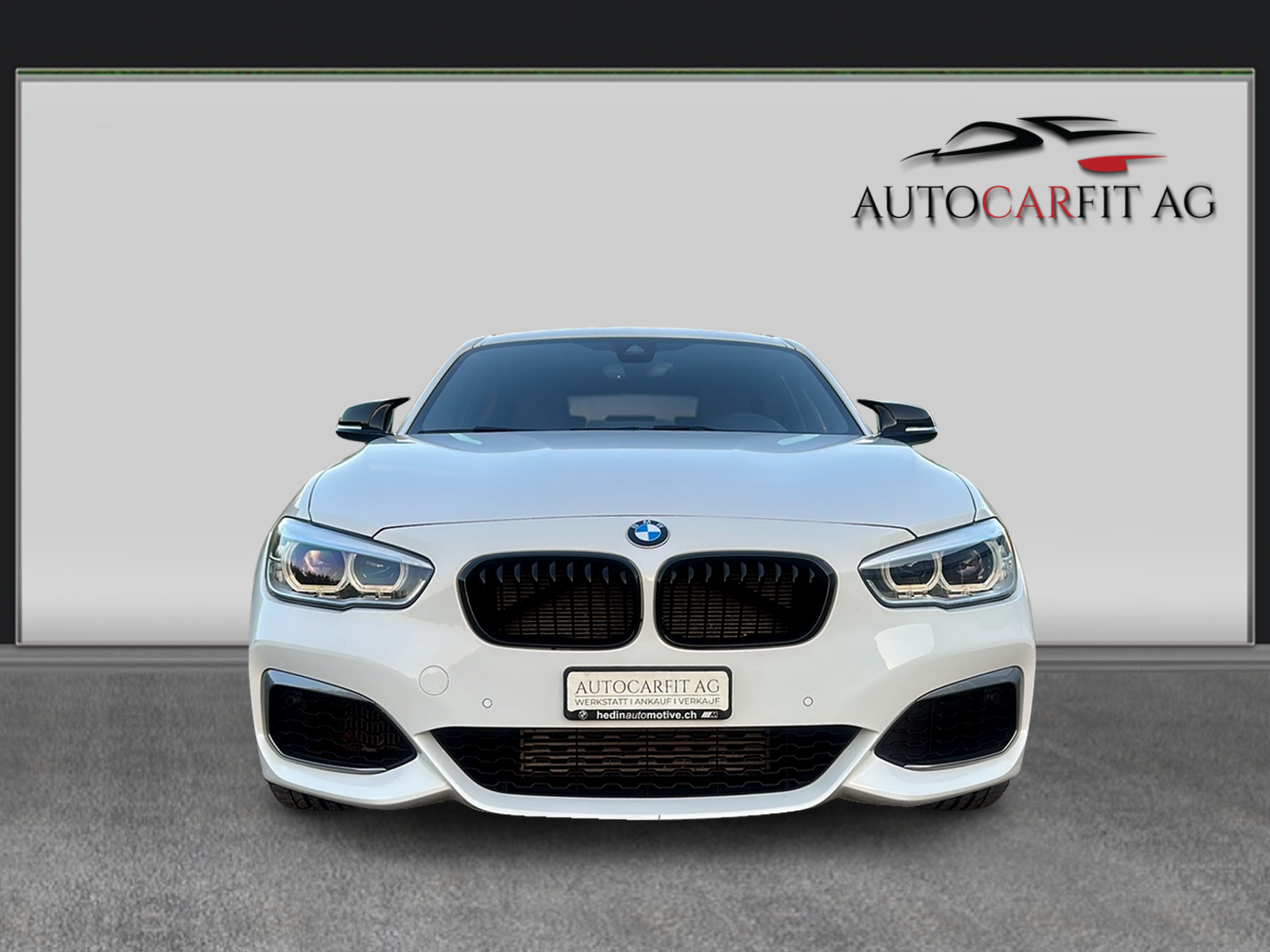BMW M135i xDrive Steptronic-image-1