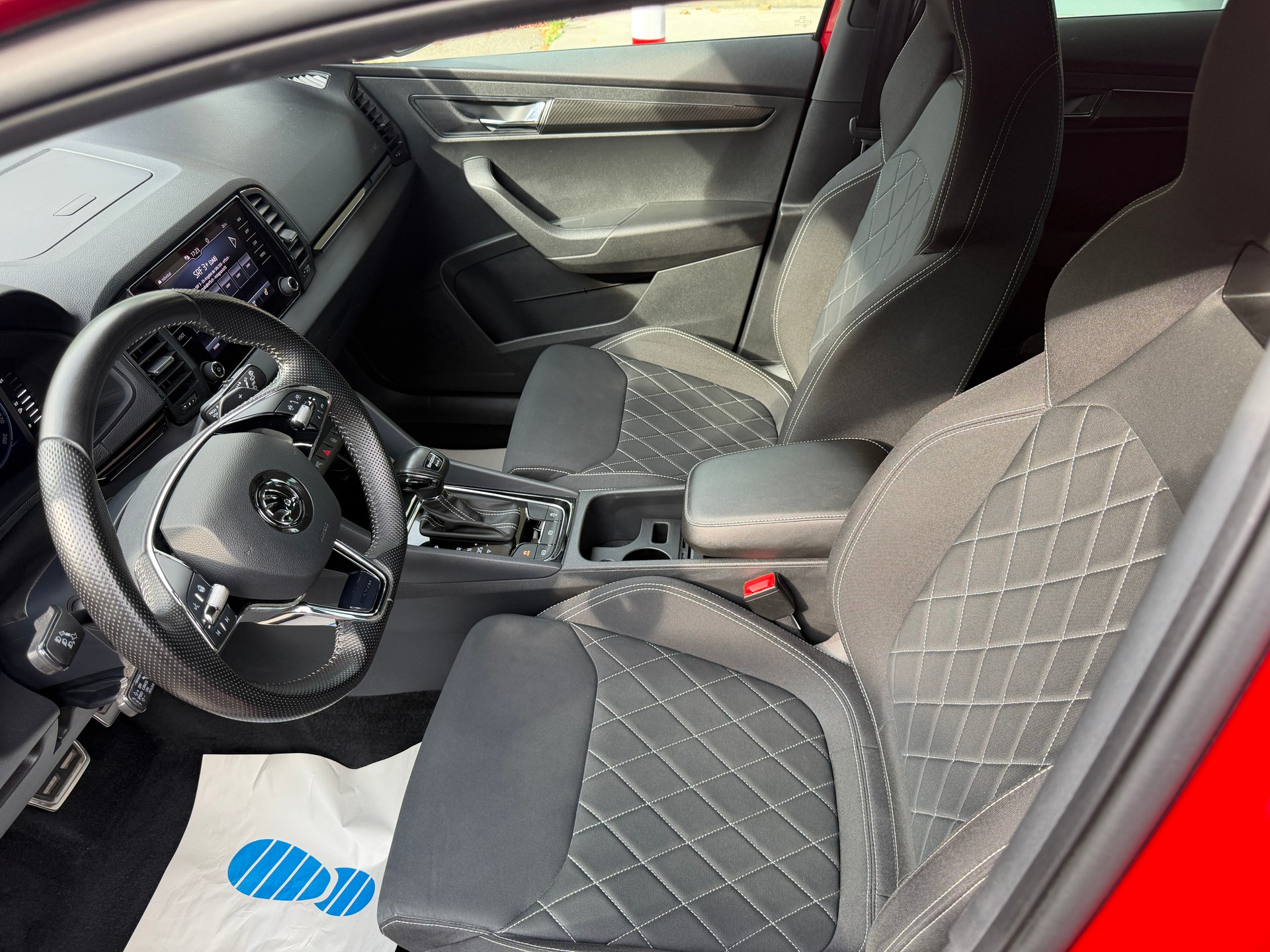 SKODA Karoq 2.0 TDI CR Sport Line 4x4 DSG-image-10