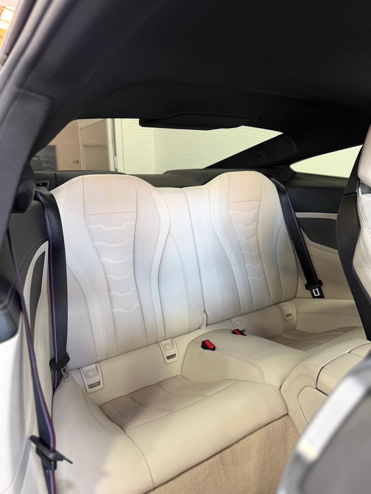 BMW M850i xDrive First Edition Steptronic *Laserlicht / Carbon / 360 Kamera / Live Cockpit / Individual Sonderlack*-image-9