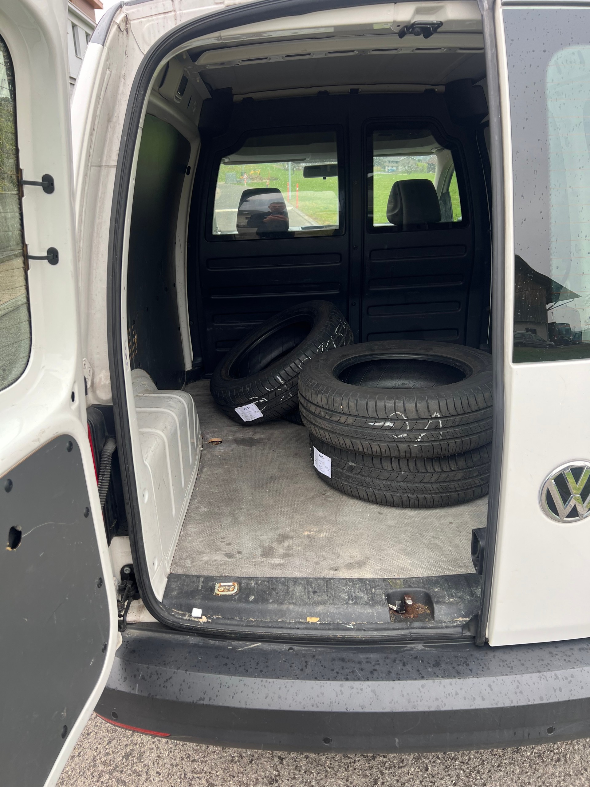 VW CADDY-image-6