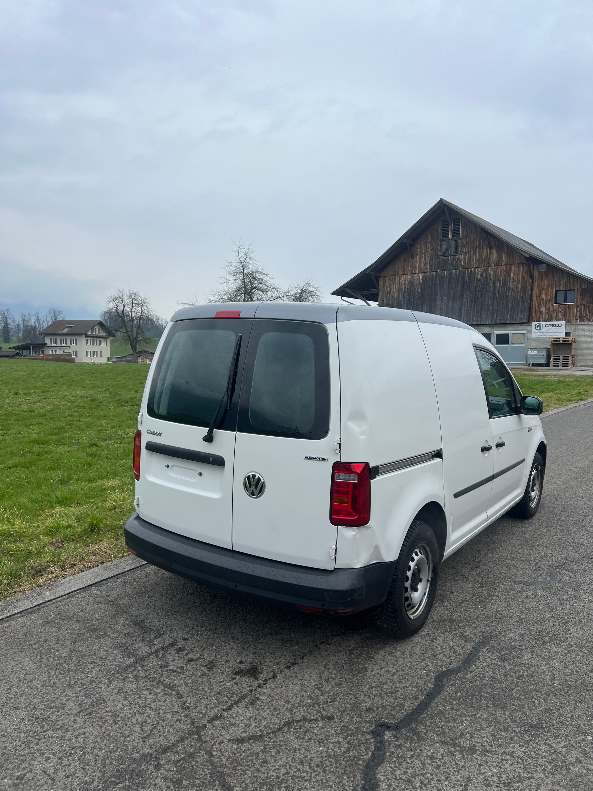 VW CADDY-image-2