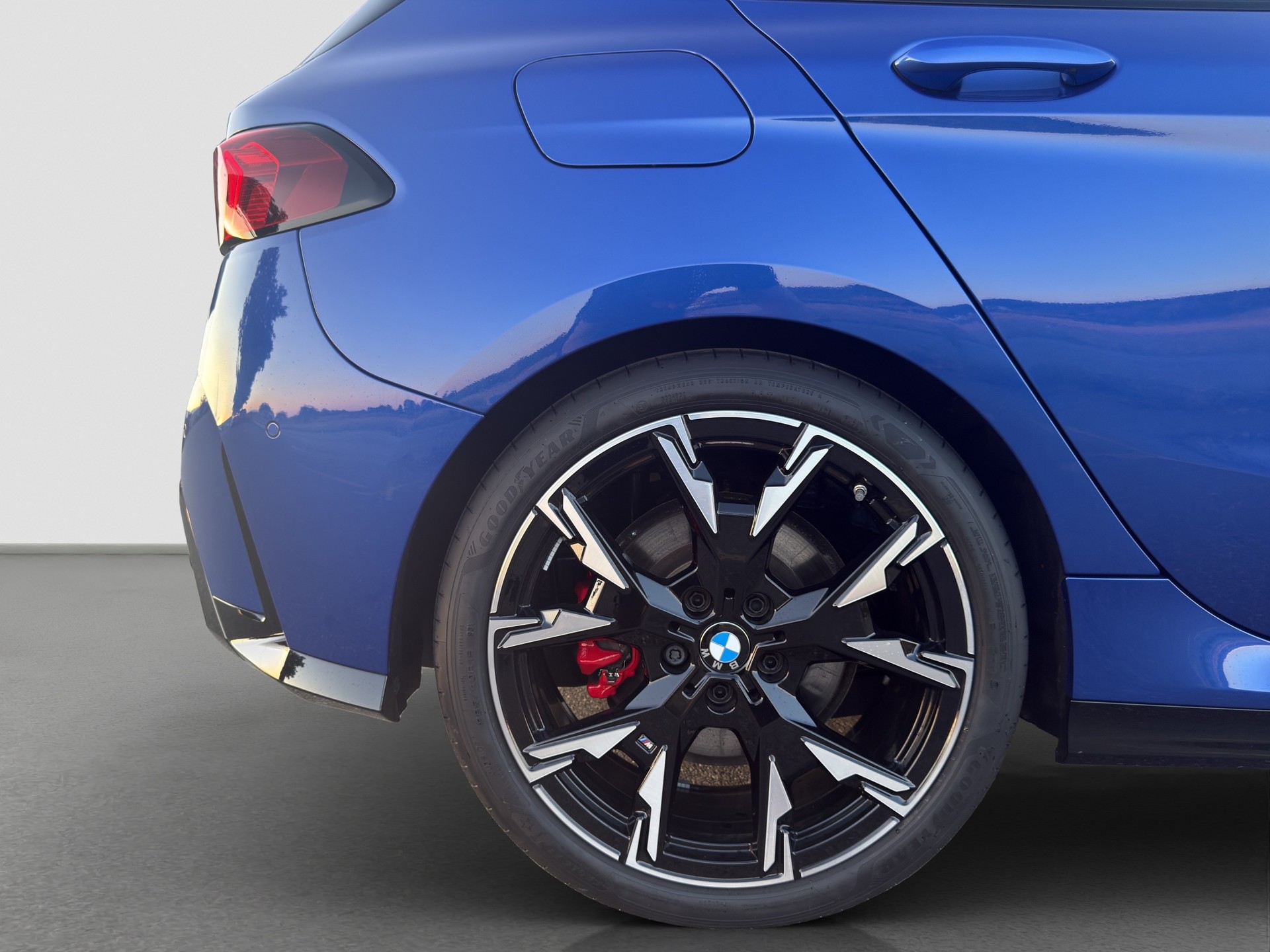 BMW 118d Steptronic M Sport Pro-image-8