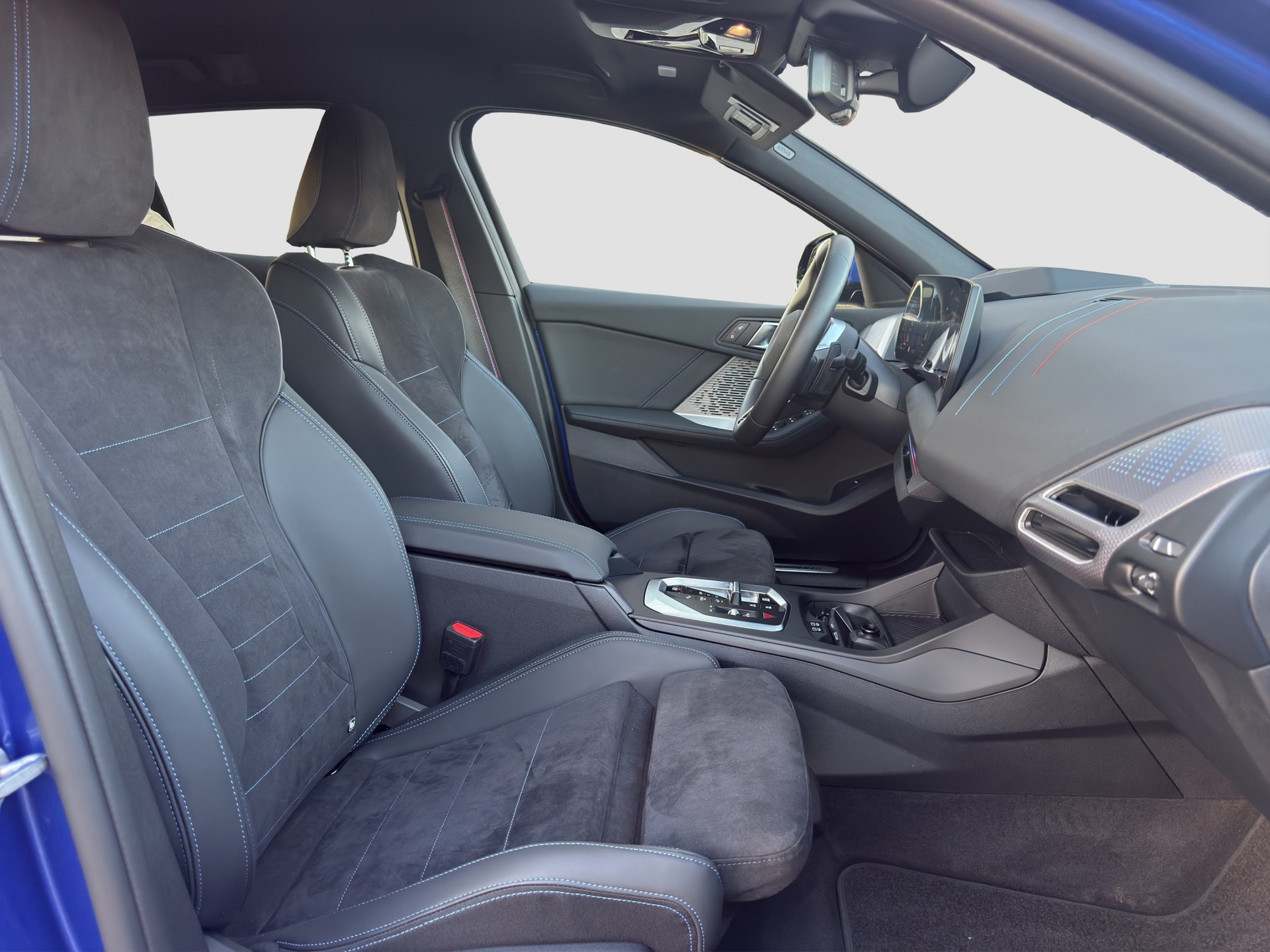 BMW 118d Steptronic M Sport Pro-image-9