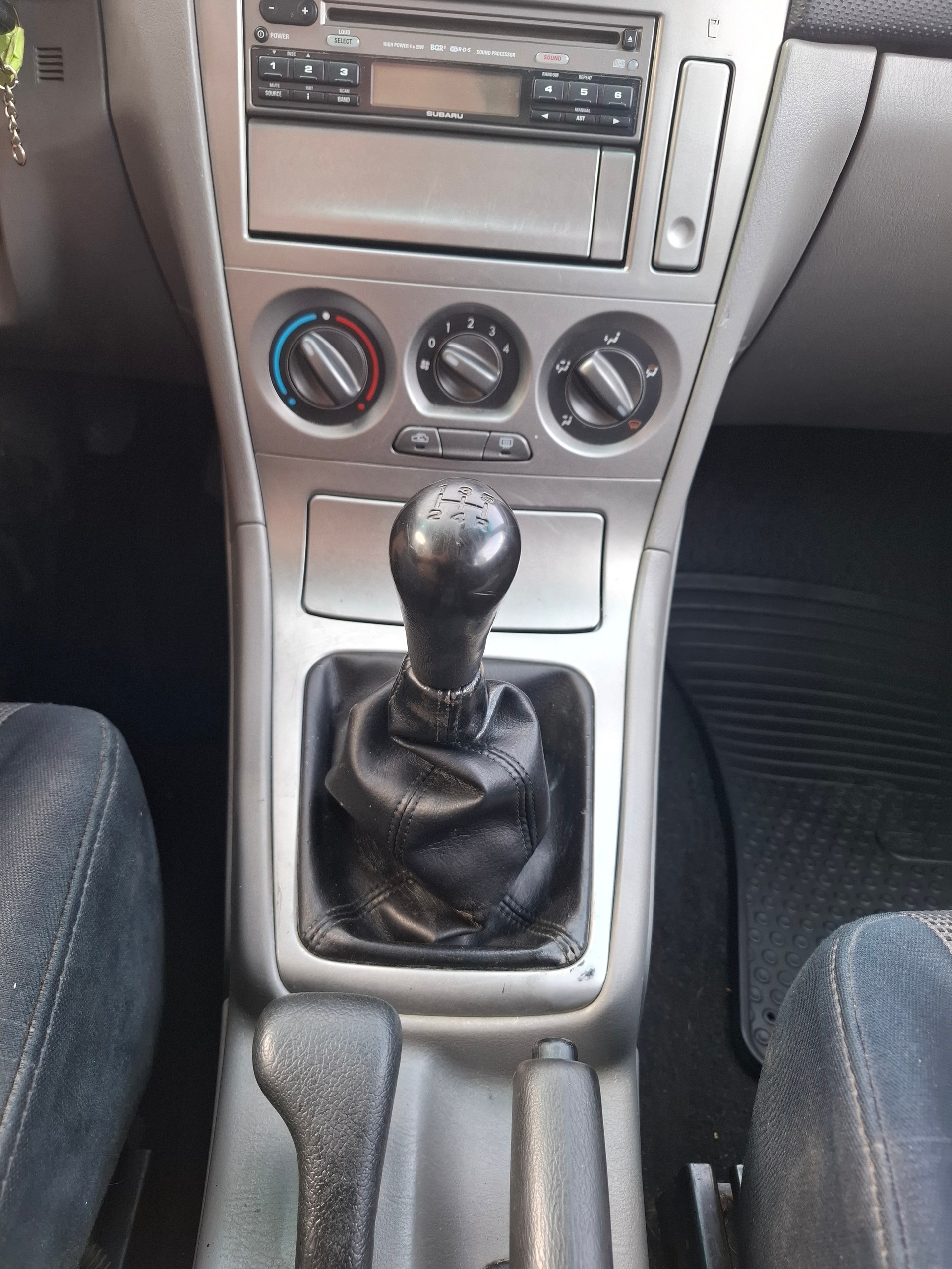 SUBARU Forester 2.0X (Swiss)-image-8