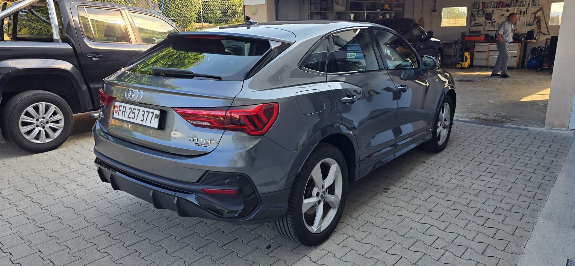 AUDI Q3 Sportback 40 TDI S line Attraction quattro S-tronic-image-4