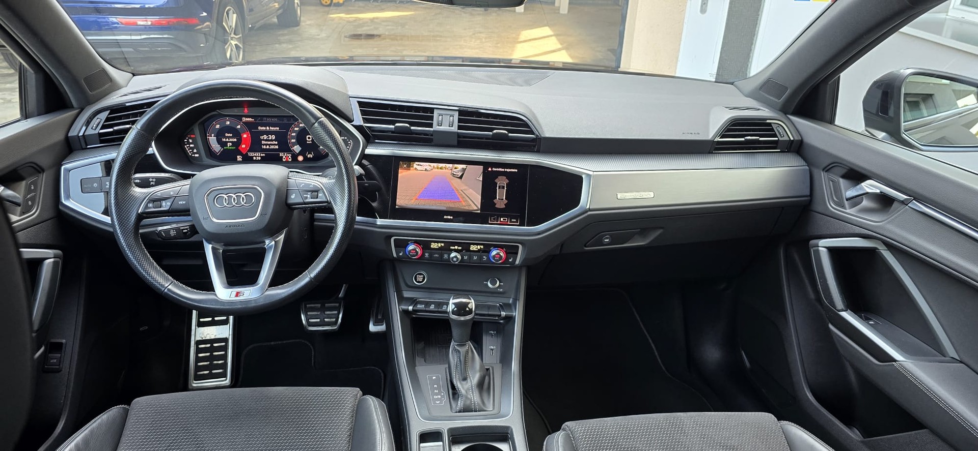 AUDI Q3 Sportback 40 TDI S line Attraction quattro S-tronic-image-10