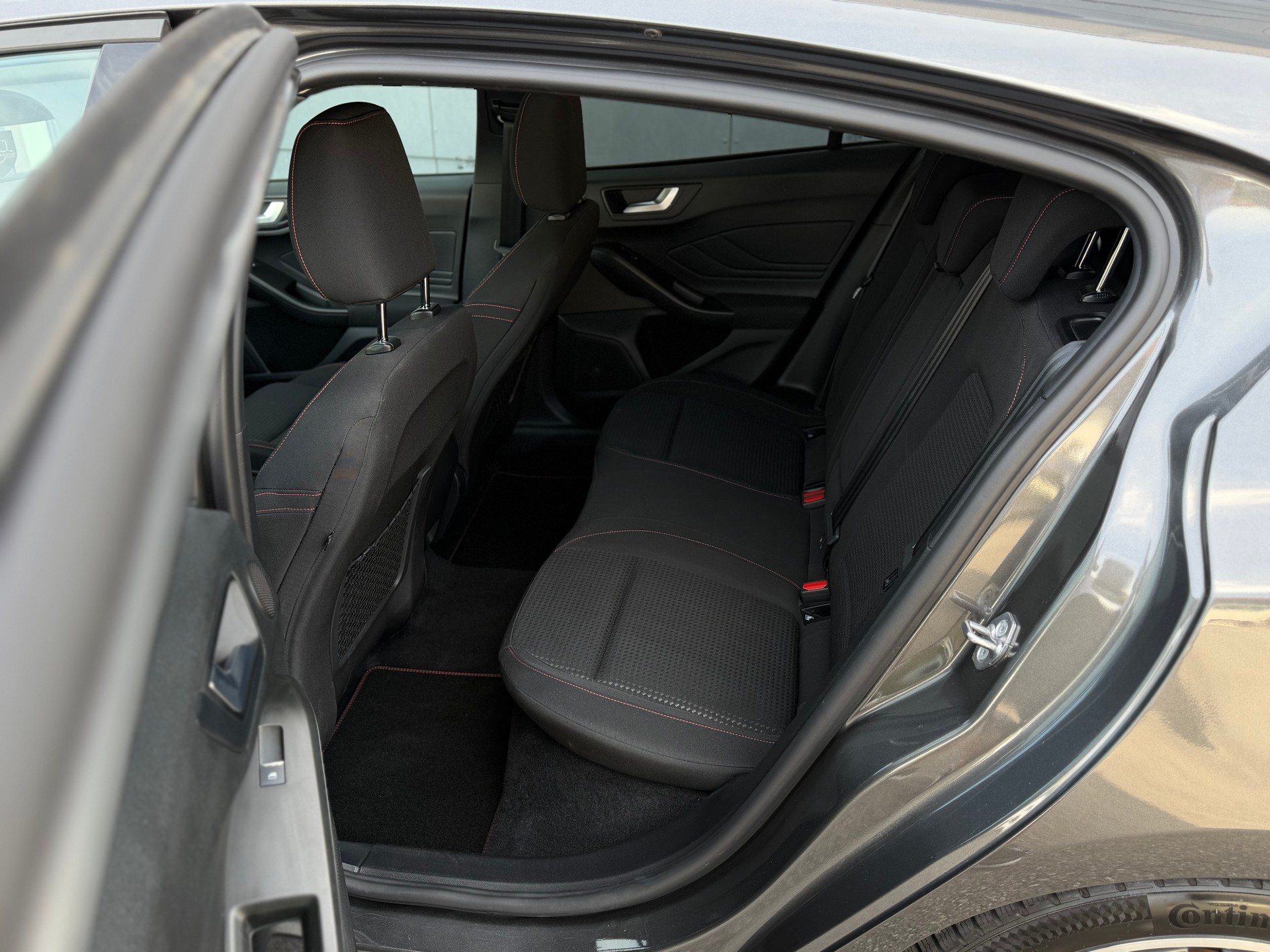 FORD Focus 1.0 MHEV ST-Line X Automat ** AHK 1500 KG **-image-12