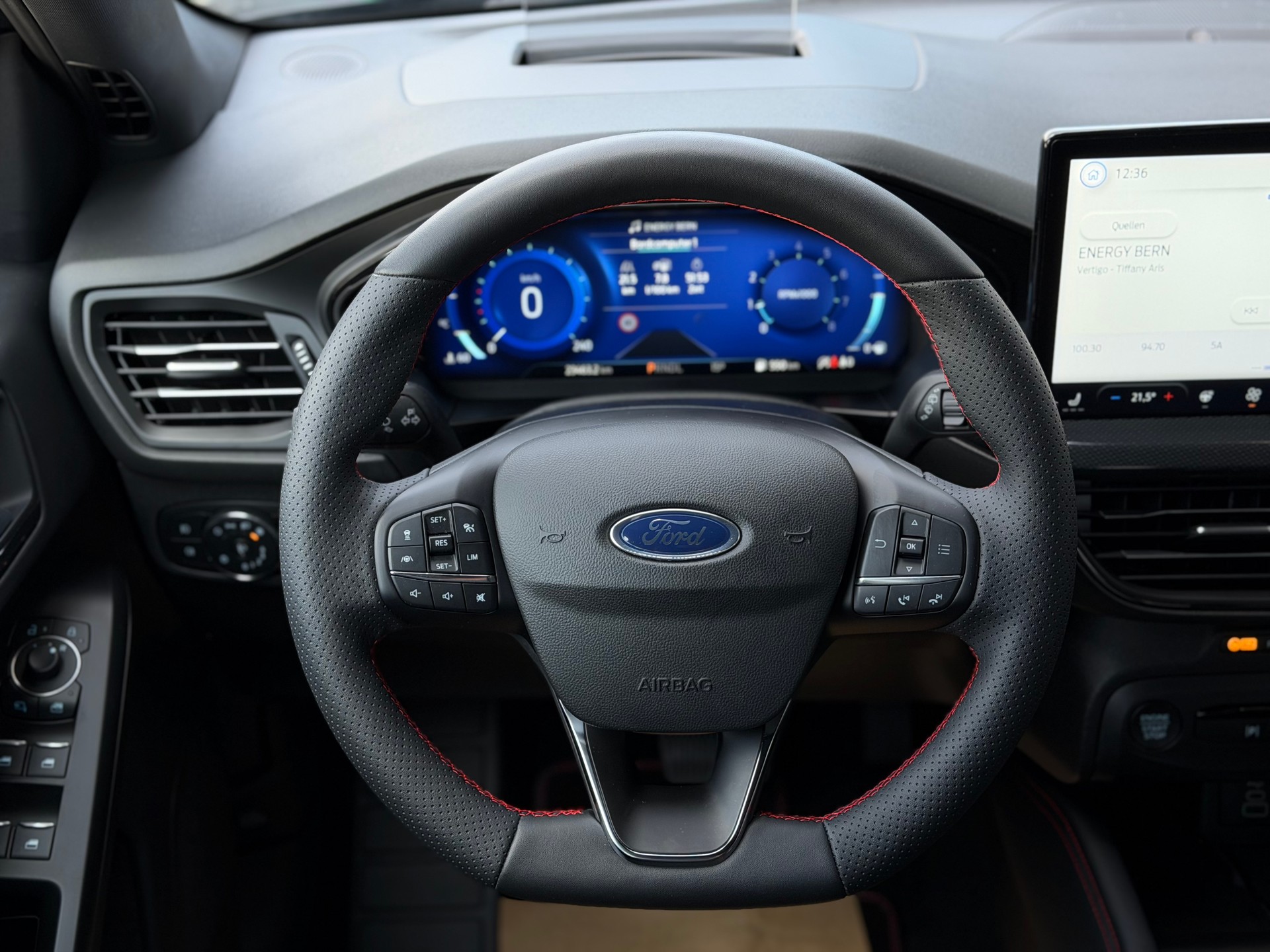 FORD Focus 1.0 MHEV ST-Line X Automat ** AHK 1500 KG **-image-14