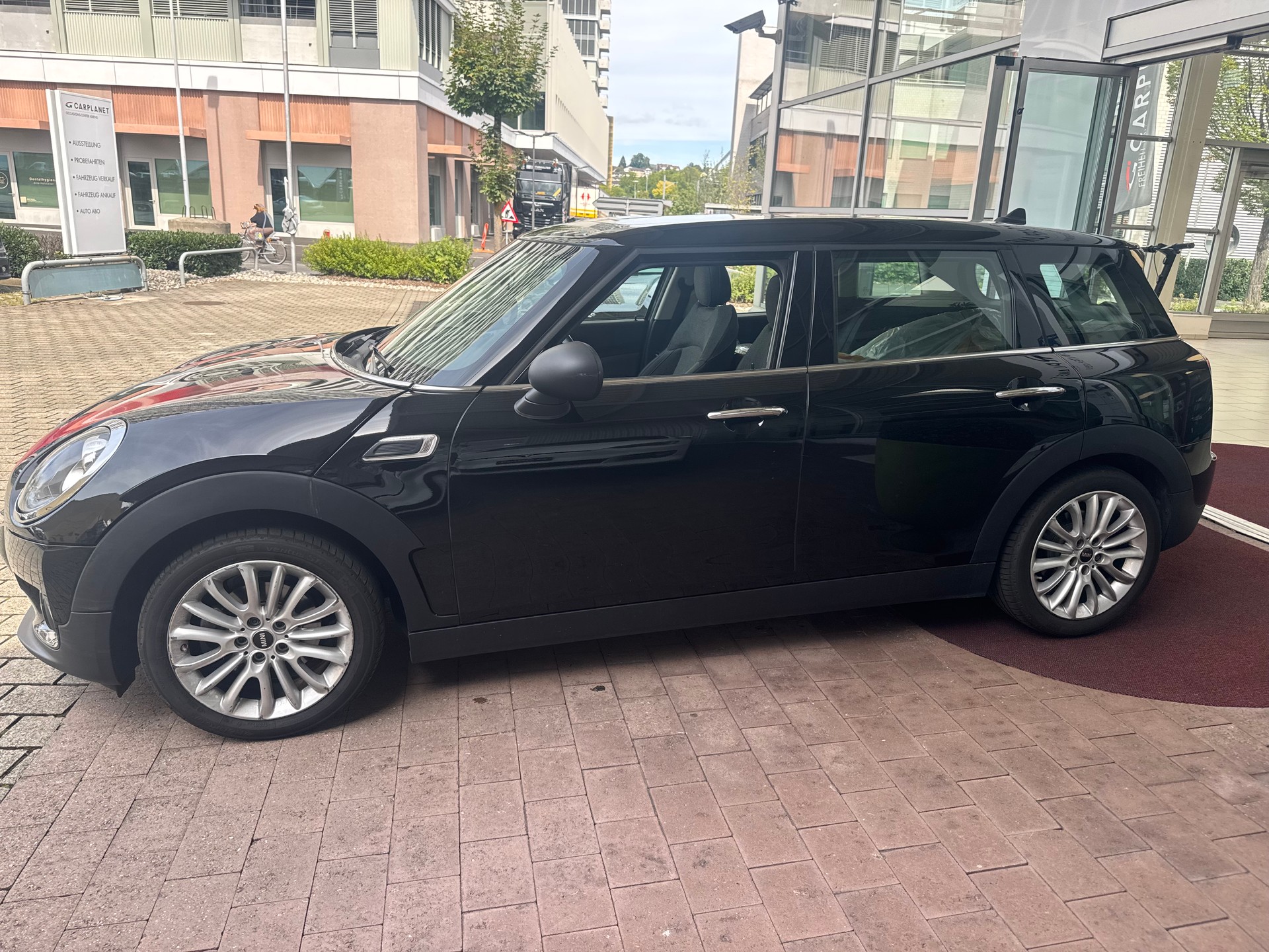 MINI Clubman Cooper Steptronic-image-1