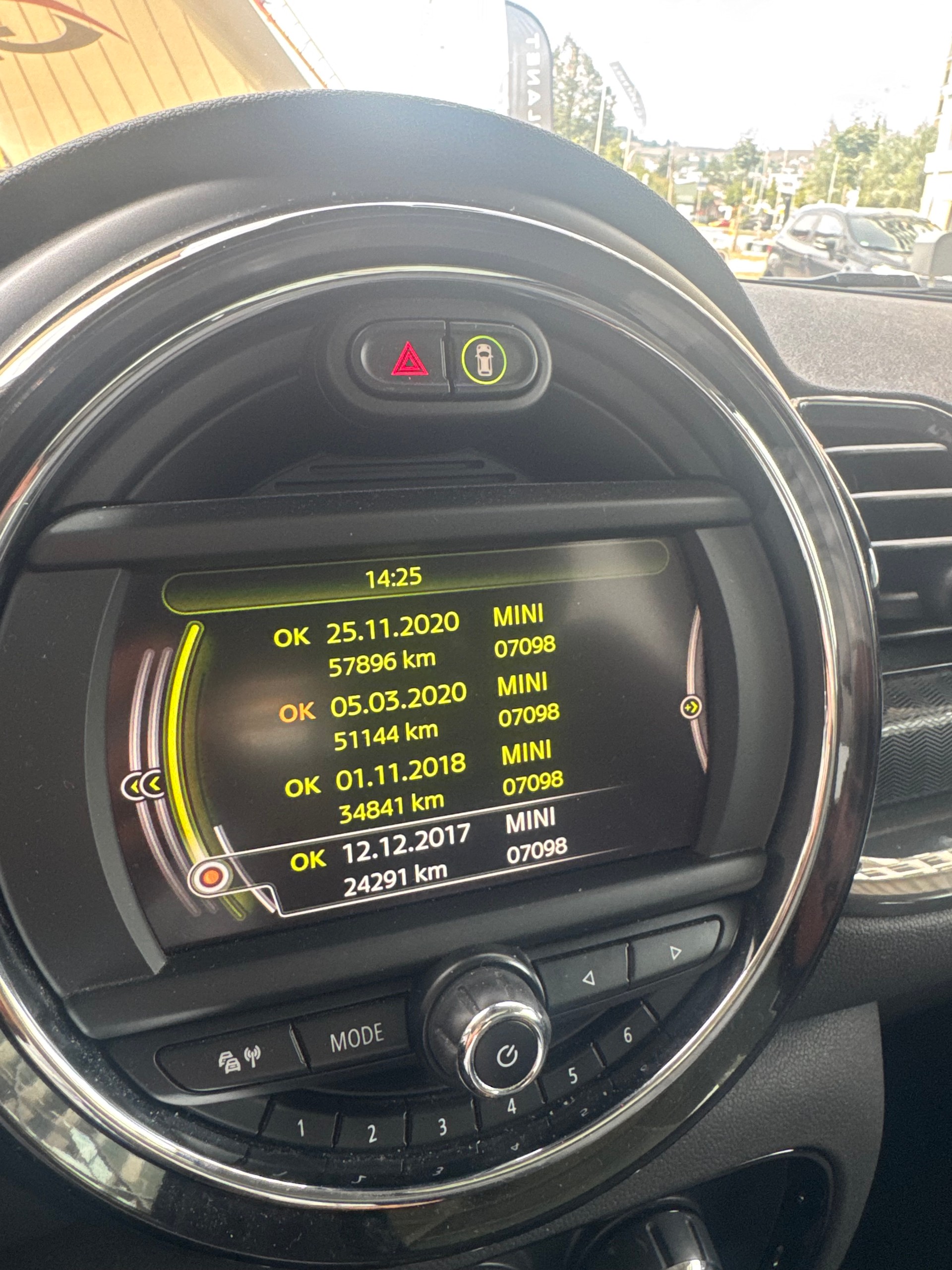 MINI Clubman Cooper Steptronic-image-15