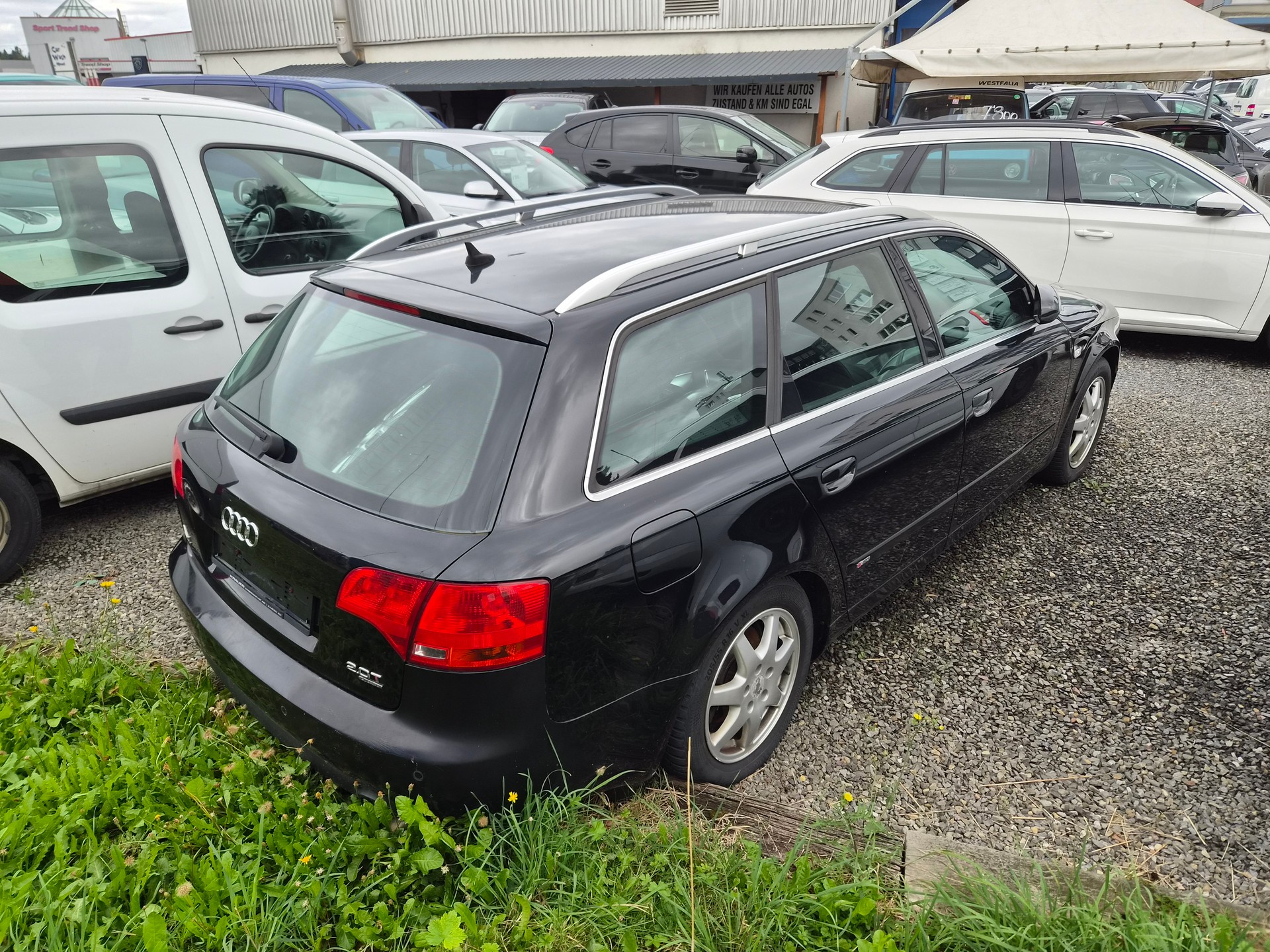 AUDI A4 Avant 2.0 Turbo FSI quattro S-Line-image-3