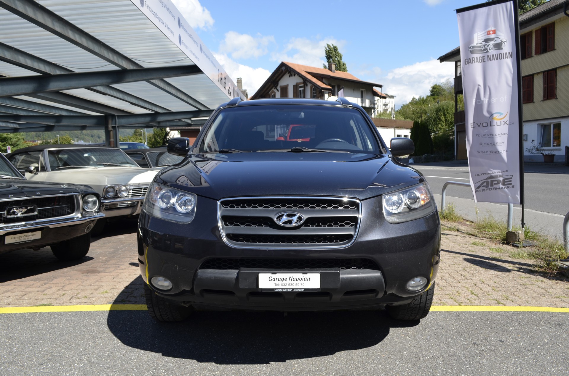 HYUNDAI Santa Fe 2.2 CRDi Style 4WD Automatic-image-4