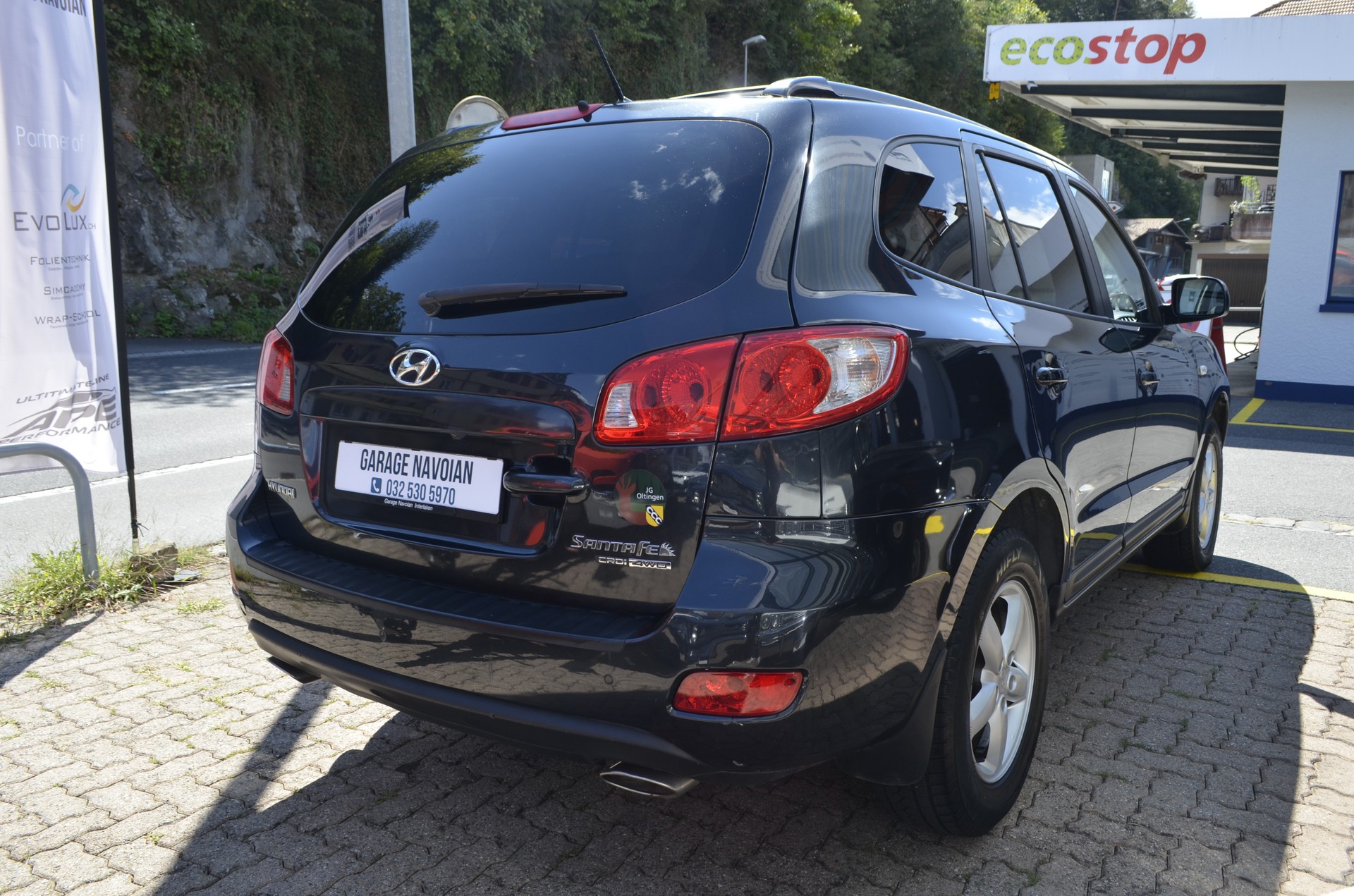 HYUNDAI Santa Fe 2.2 CRDi Style 4WD Automatic-image-3