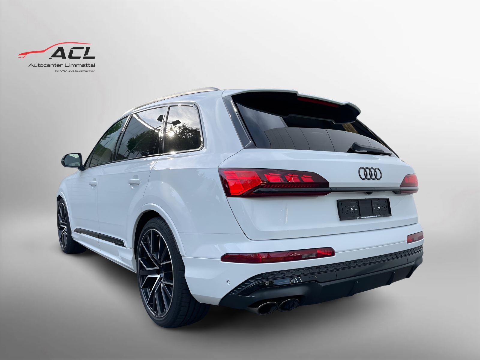 AUDI SQ7 TFSI quattro tiptronic-image-8