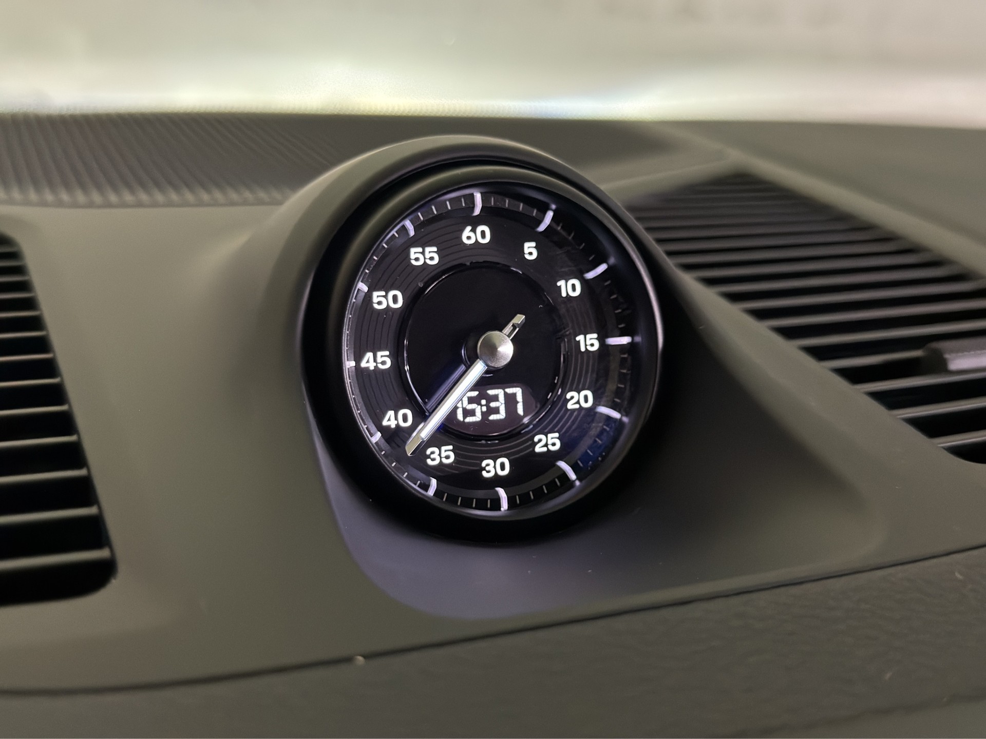PORSCHE Cayenne Tiptronic-image-26