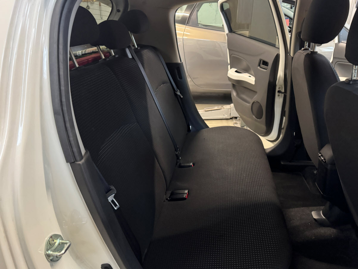 MITSUBISHI Space Star 1.2 Celebration 300K-image-5