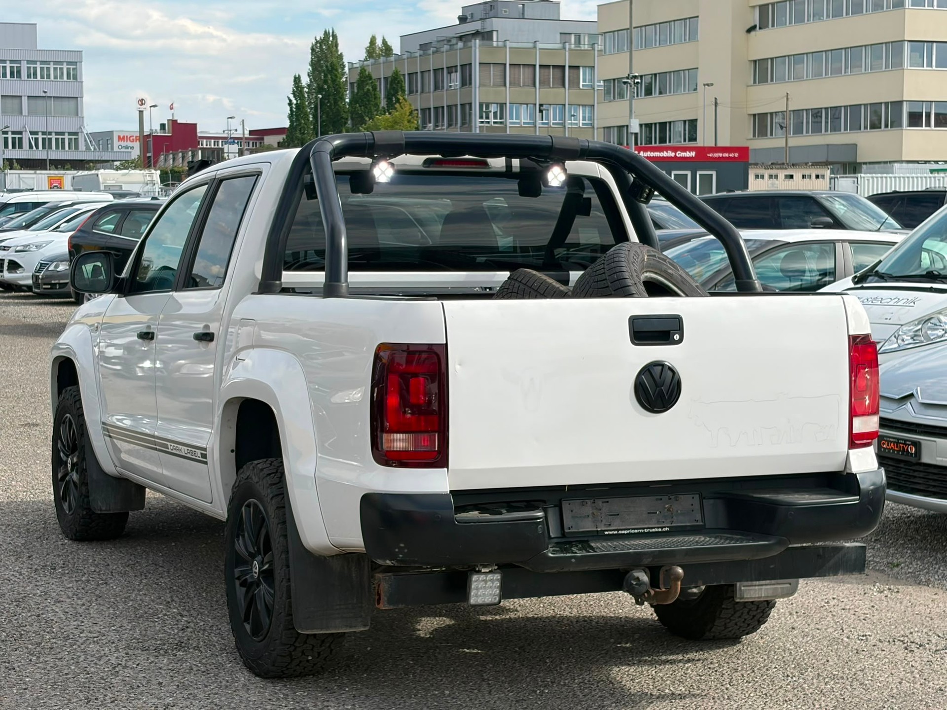 VW Amarok 2.0 BiTDI Trendline 4Motion-image-3