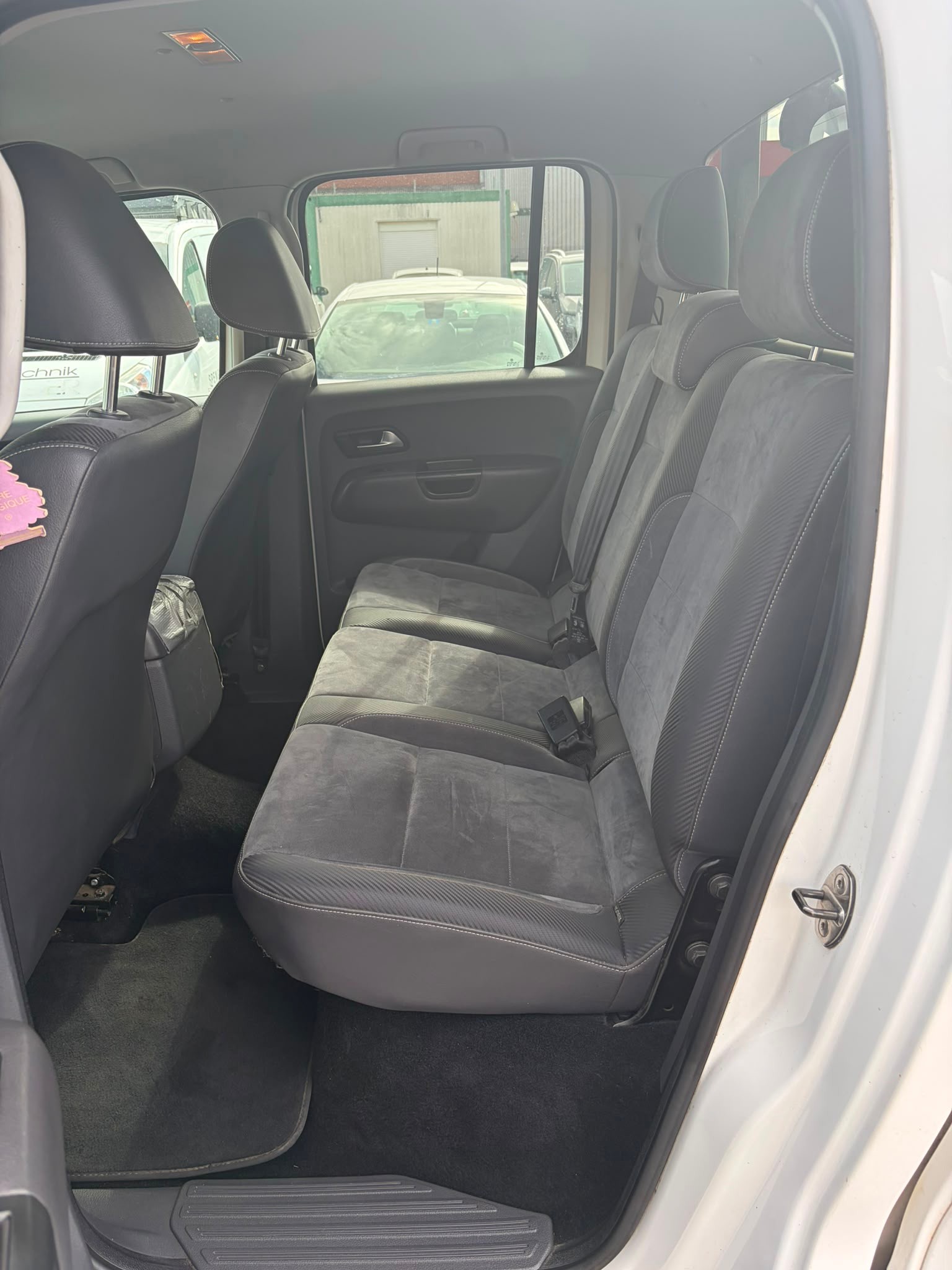 VW Amarok 2.0 BiTDI Trendline 4Motion-image-7