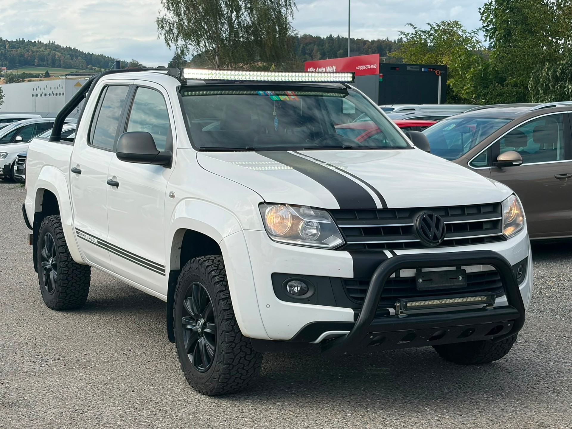VW Amarok 2.0 BiTDI Trendline 4Motion-image-1