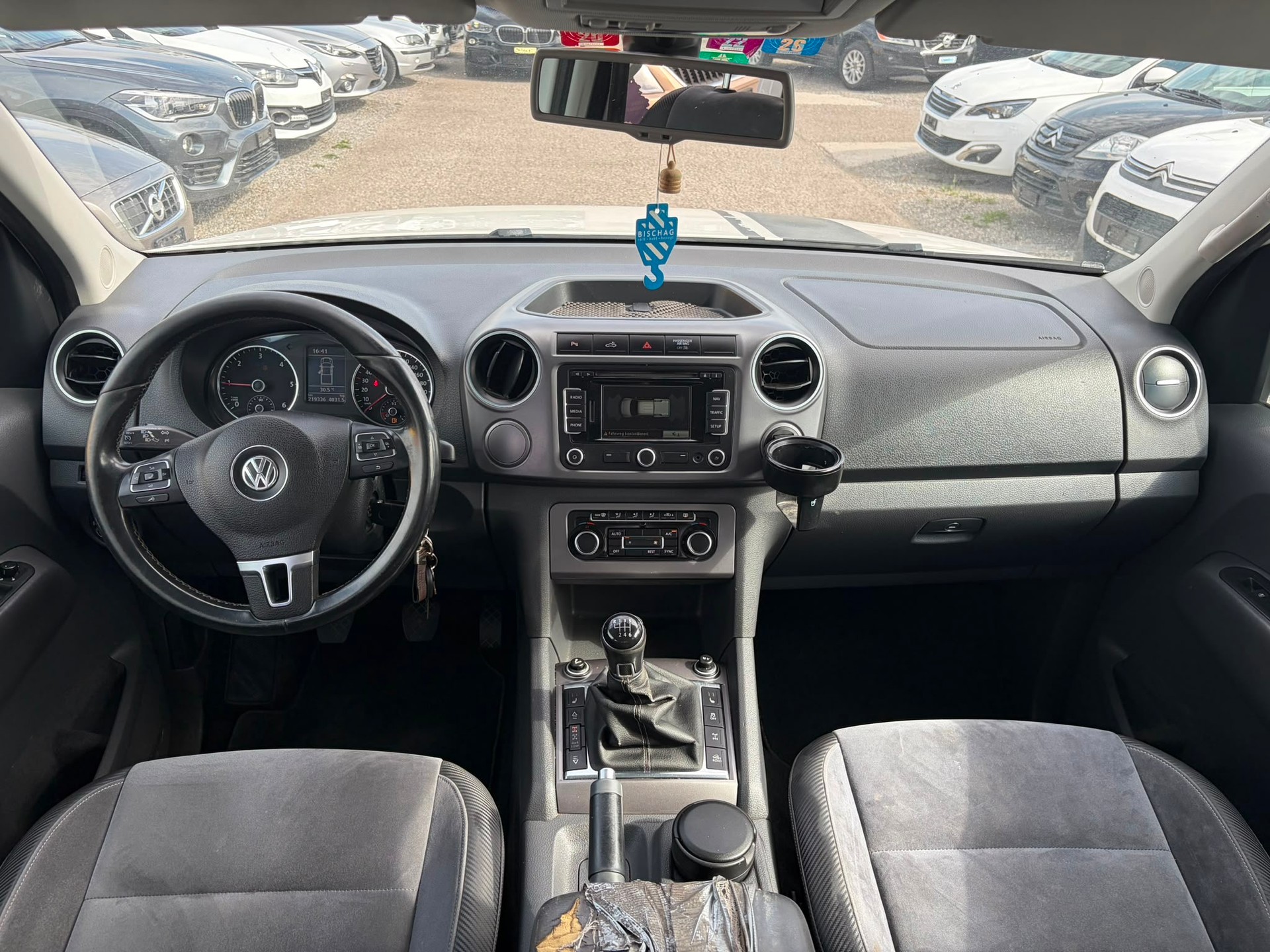 VW Amarok 2.0 BiTDI Trendline 4Motion-image-9