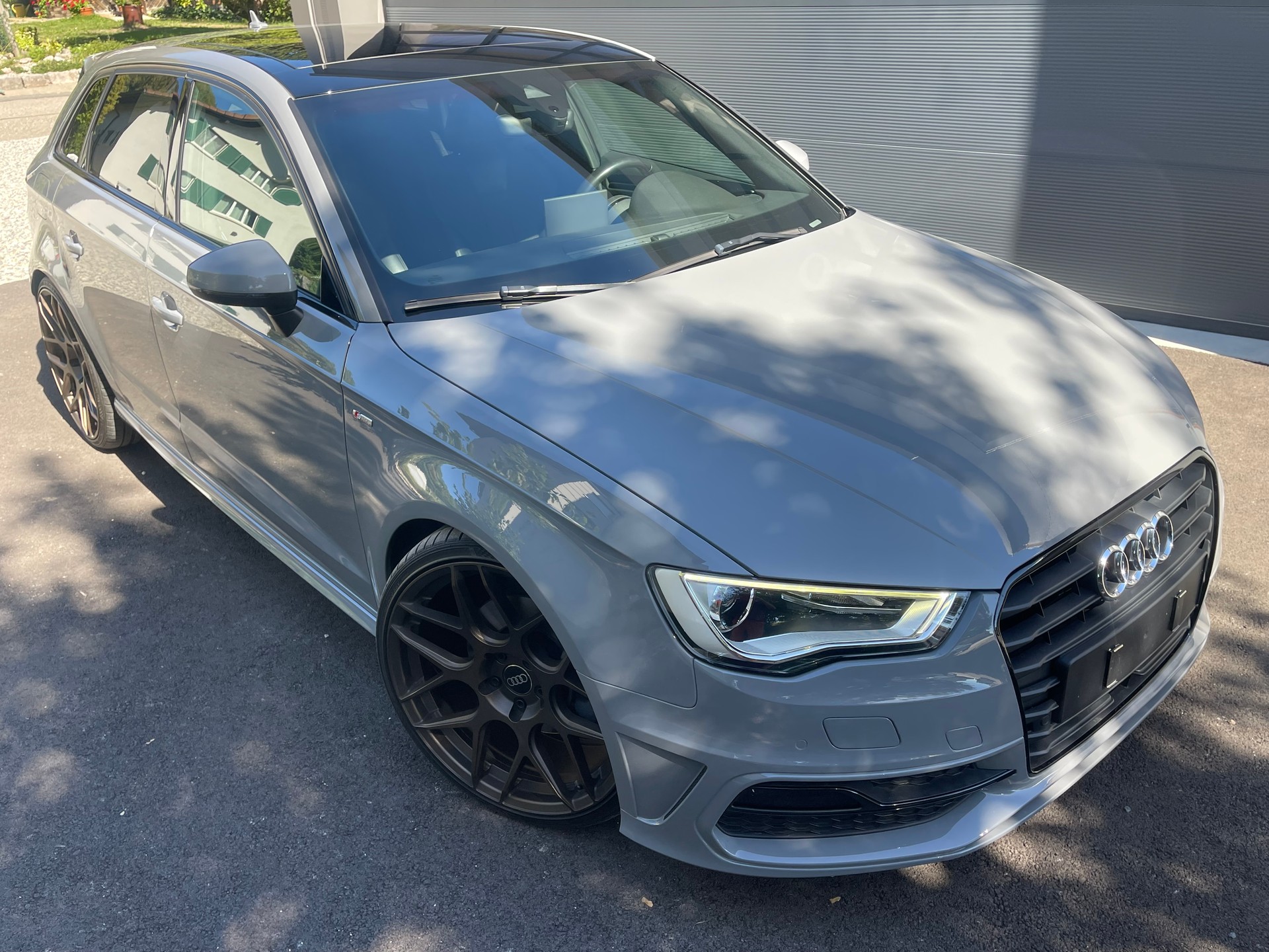 AUDI A3 Sportback 1.8 TFSI Ambition quattro S-tronic mit absoluter Top-Ausstattung!!-image-5