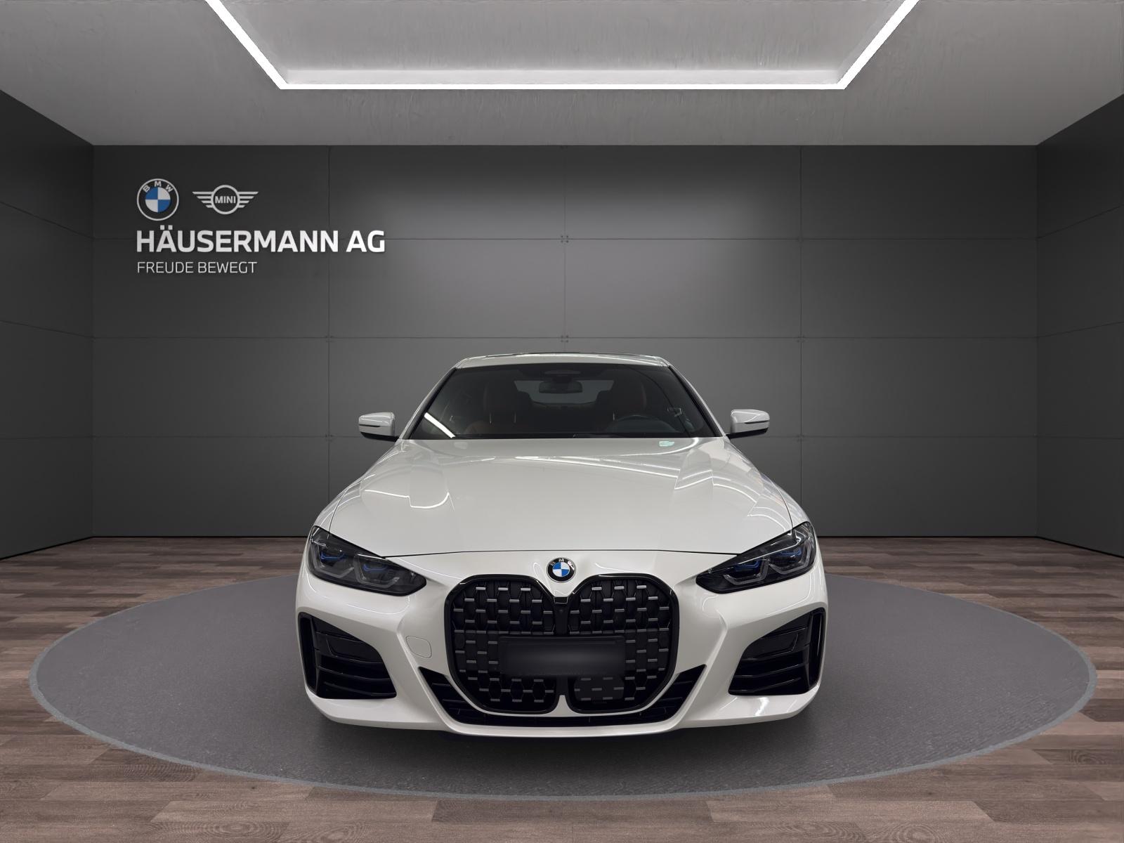 BMW M440i xDrive Coupé-image-1