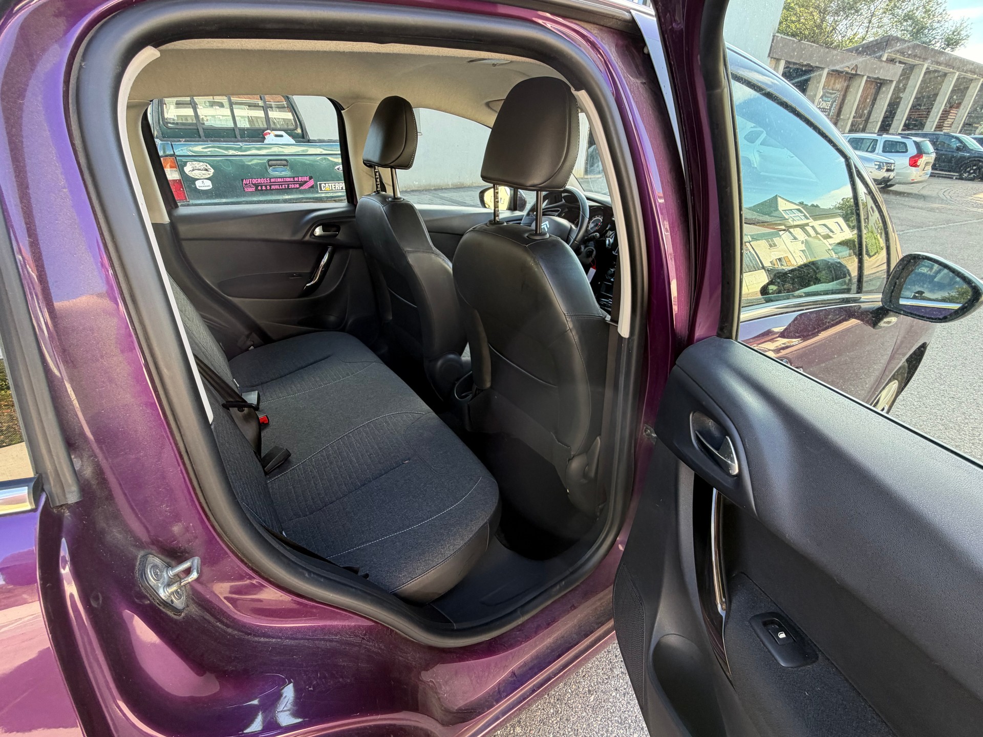CITROEN C3 1.2i PureTech Exclusive-image-7