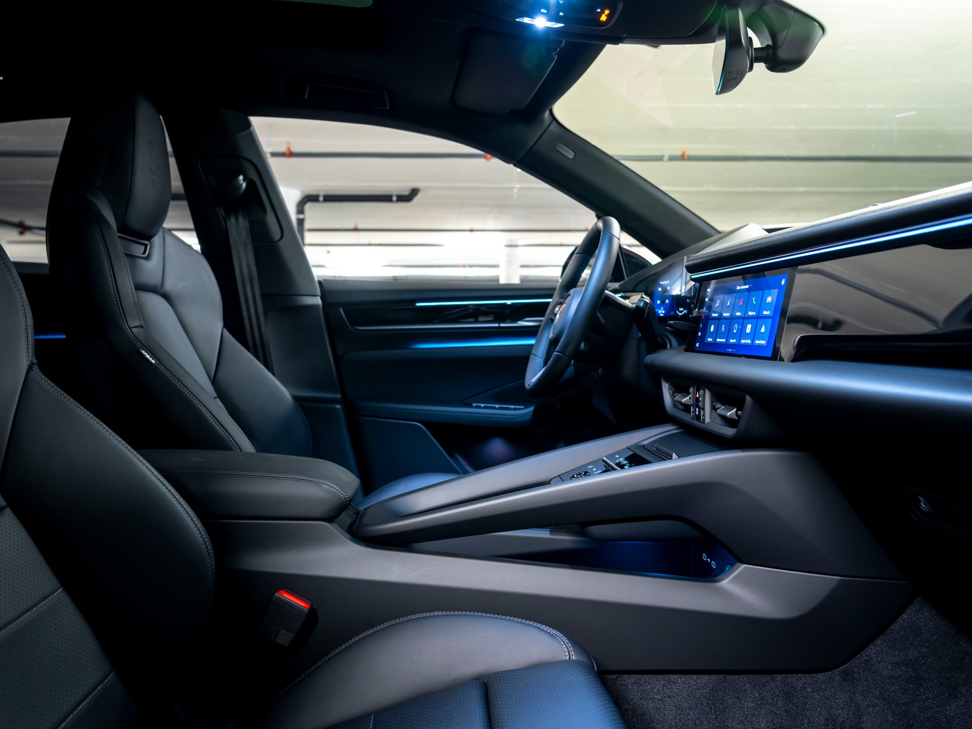 PORSCHE Macan 4 S 100kWh-image-24