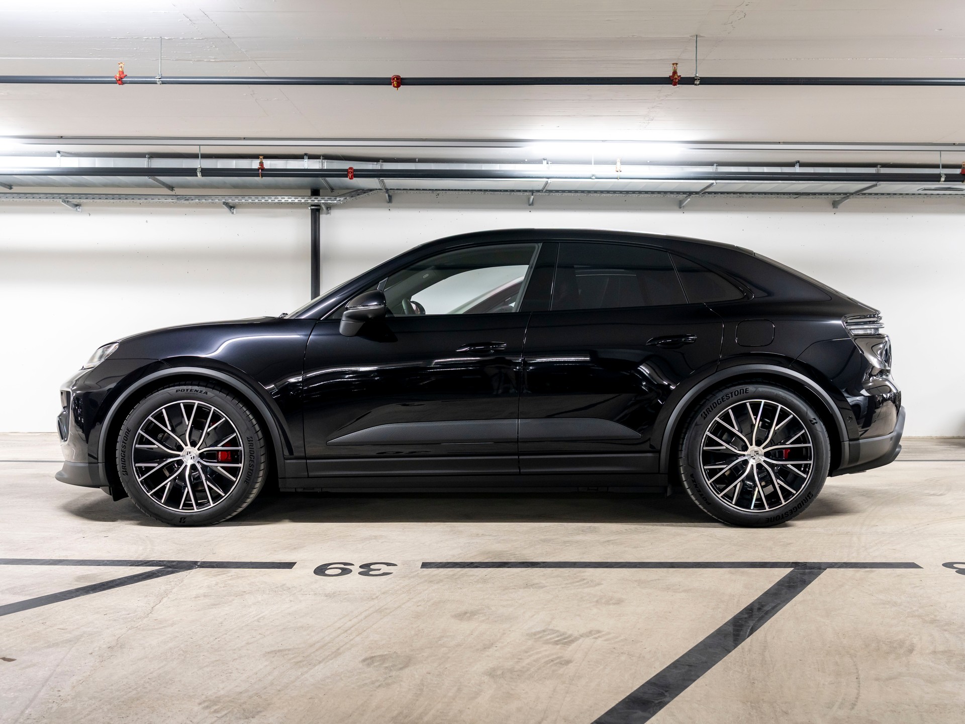 PORSCHE Macan 4 S 100kWh-image-1