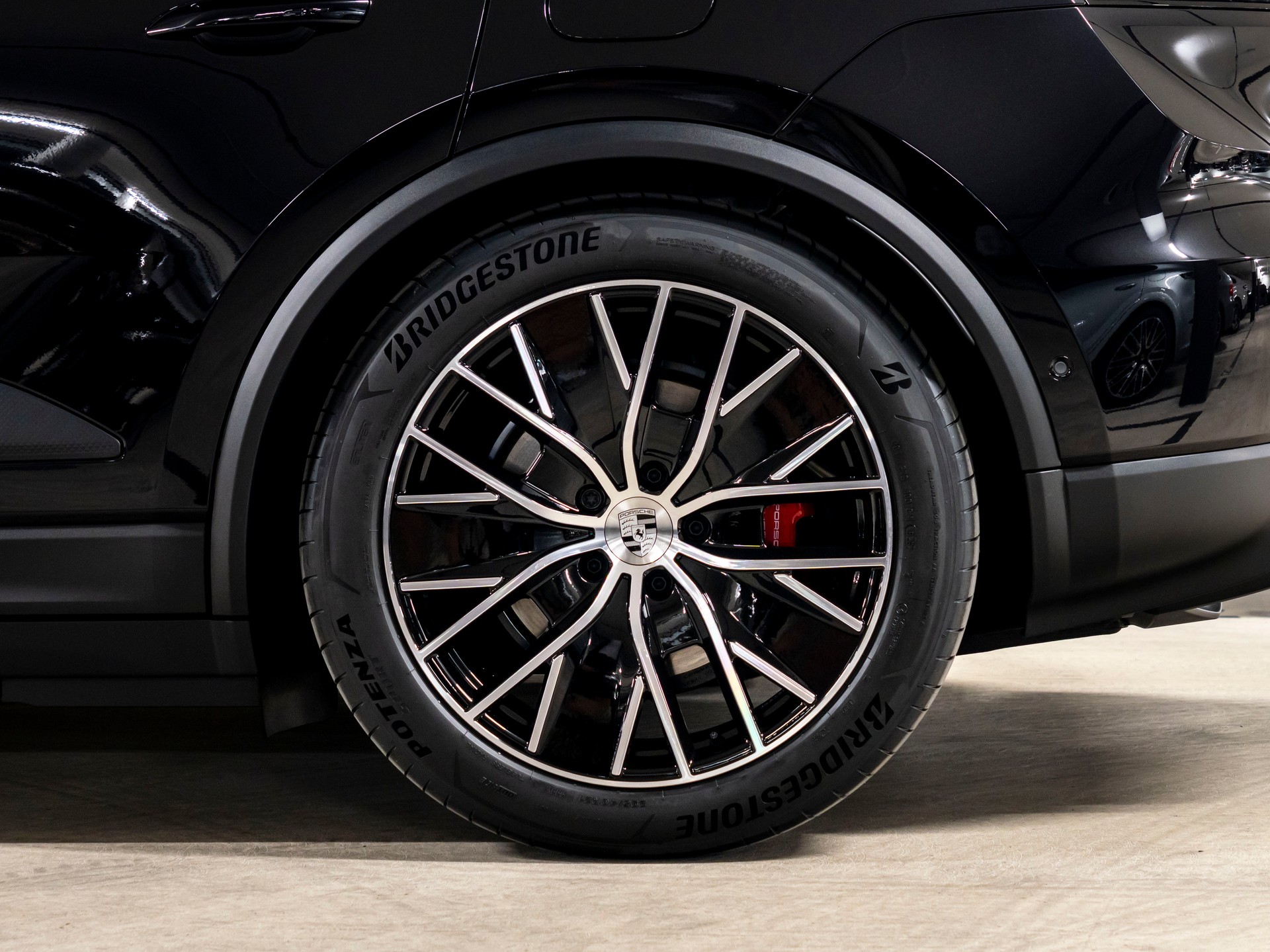 PORSCHE Macan 4 S 100kWh-image-8