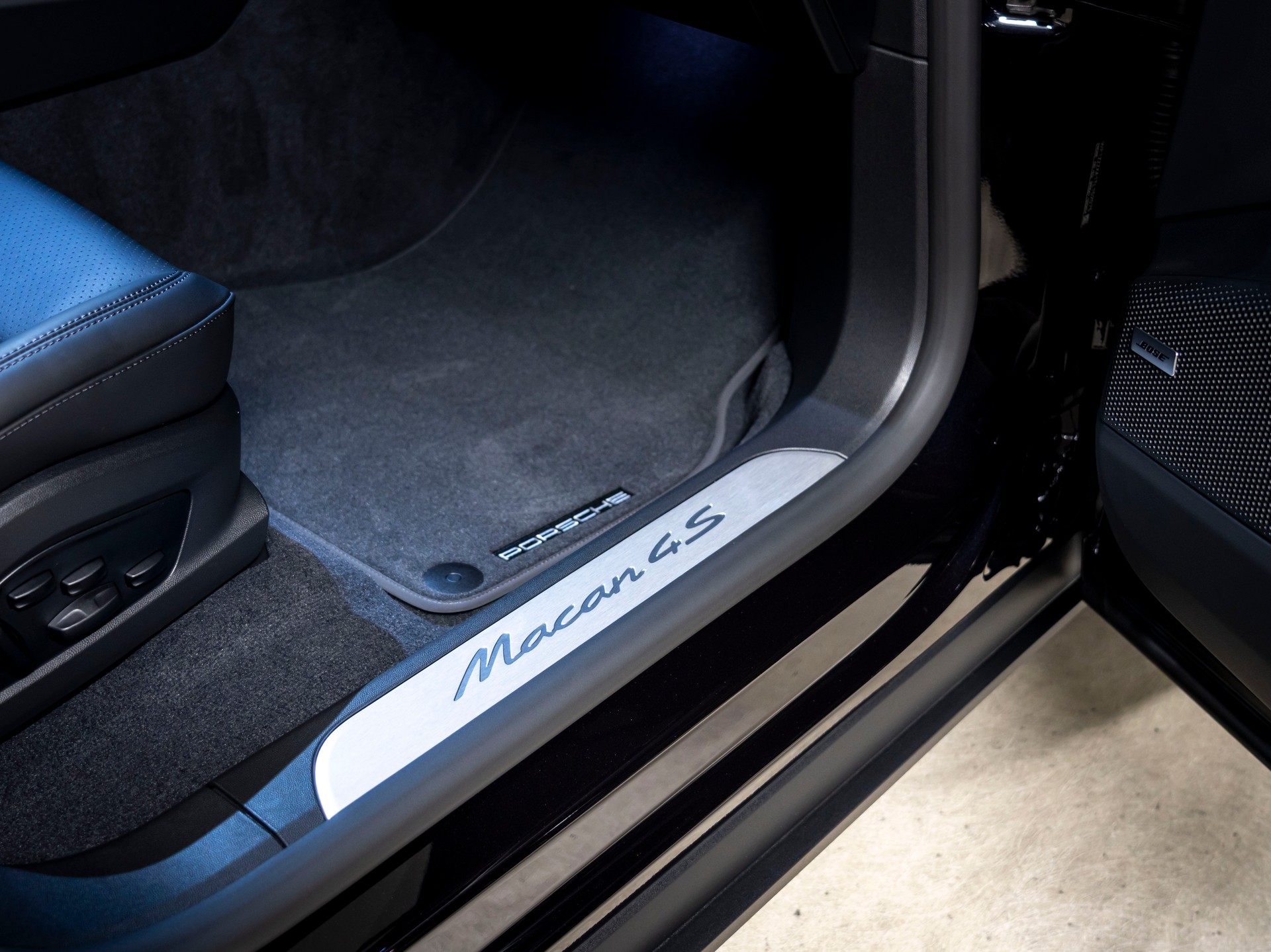 PORSCHE Macan 4 S 100kWh-image-18