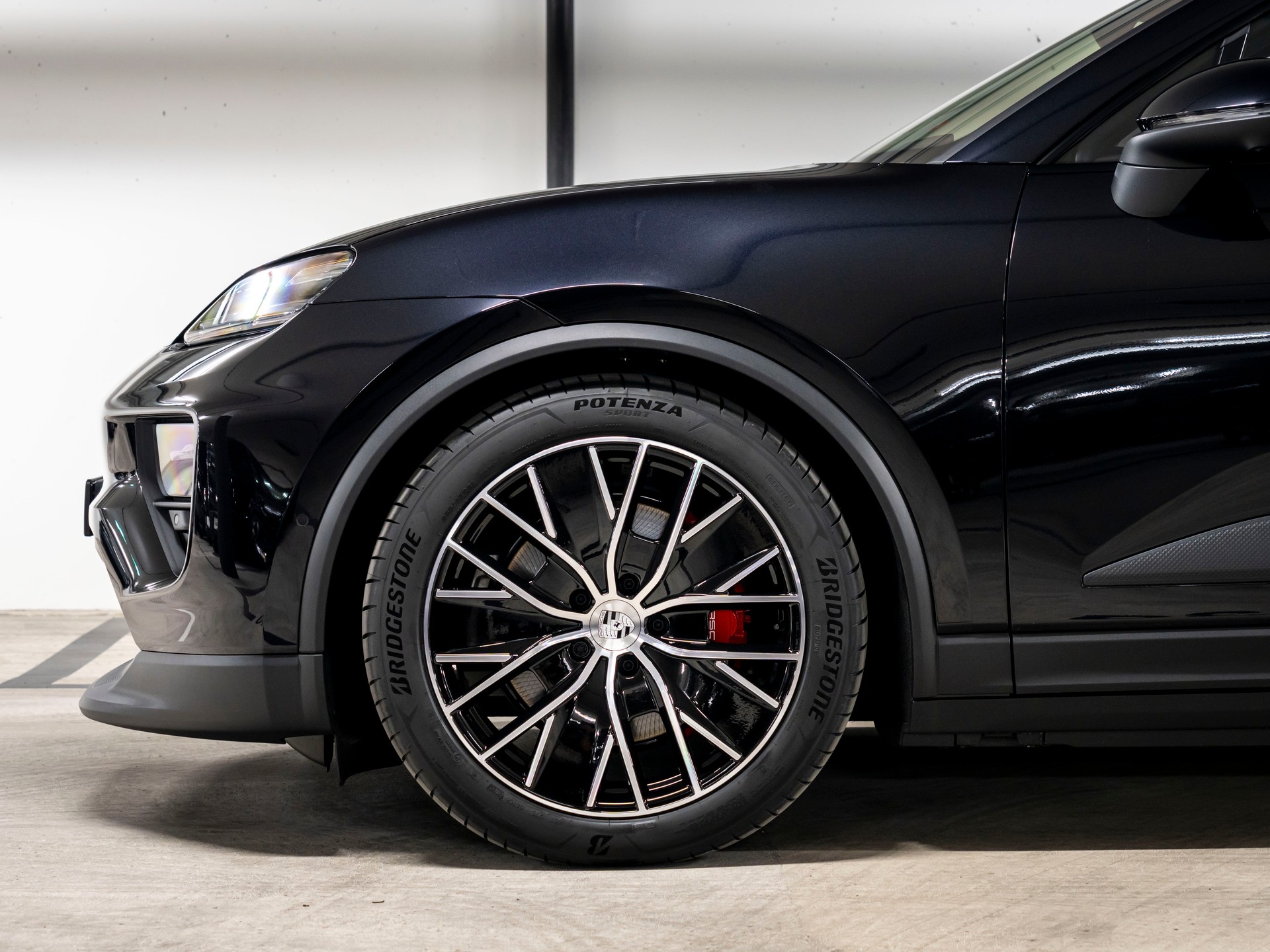 PORSCHE Macan 4 S 100kWh-image-5