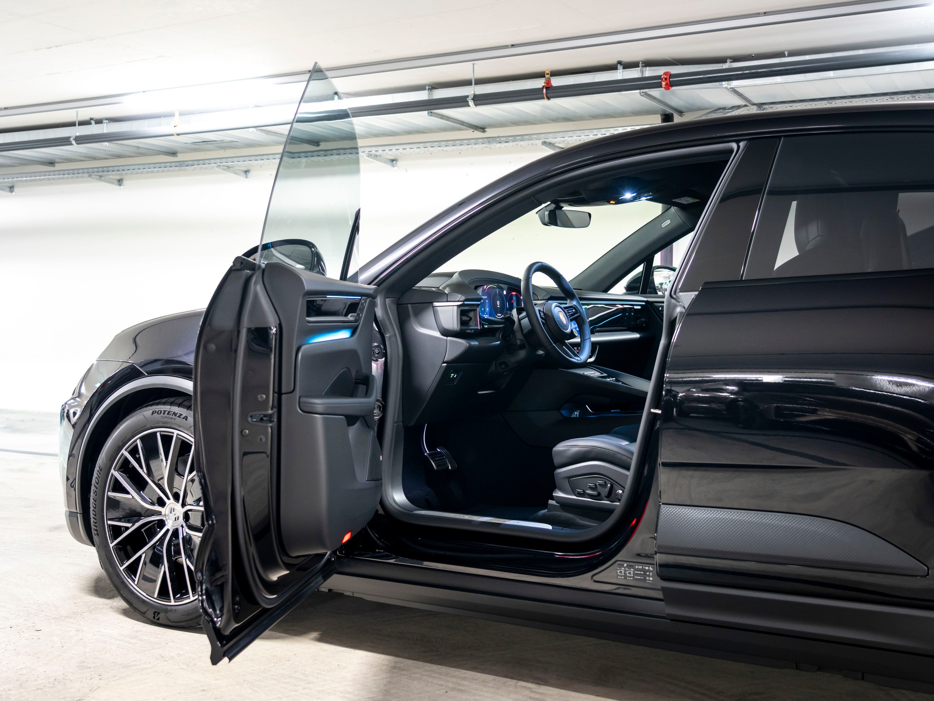 PORSCHE Macan 4 S 100kWh-image-10