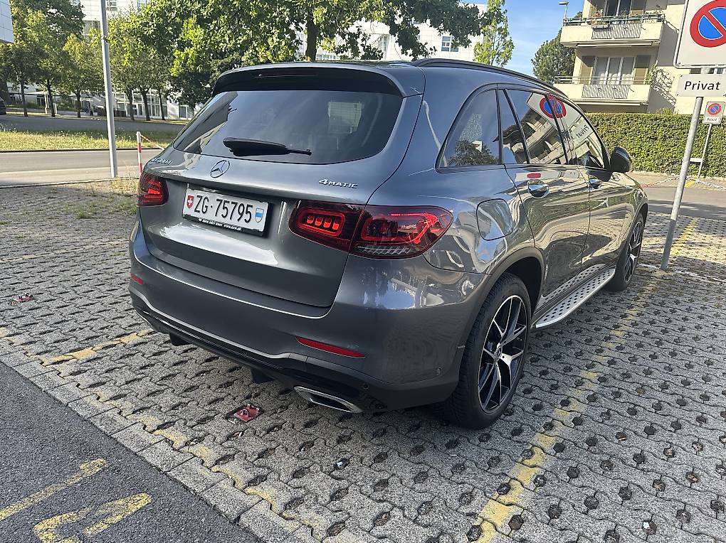 MERCEDES-BENZ GLC 300-image-1