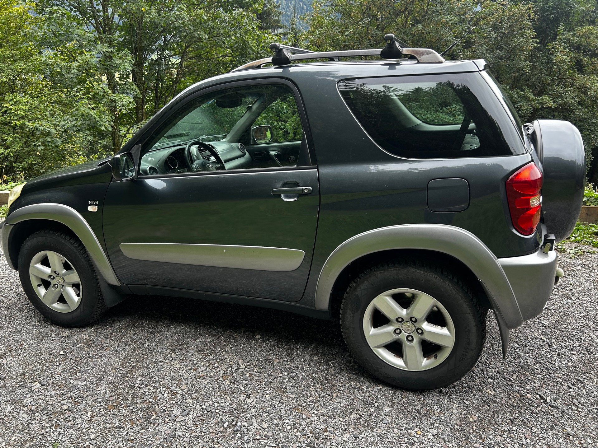 TOYOTA 2.0i-16V Mountain-image-1
