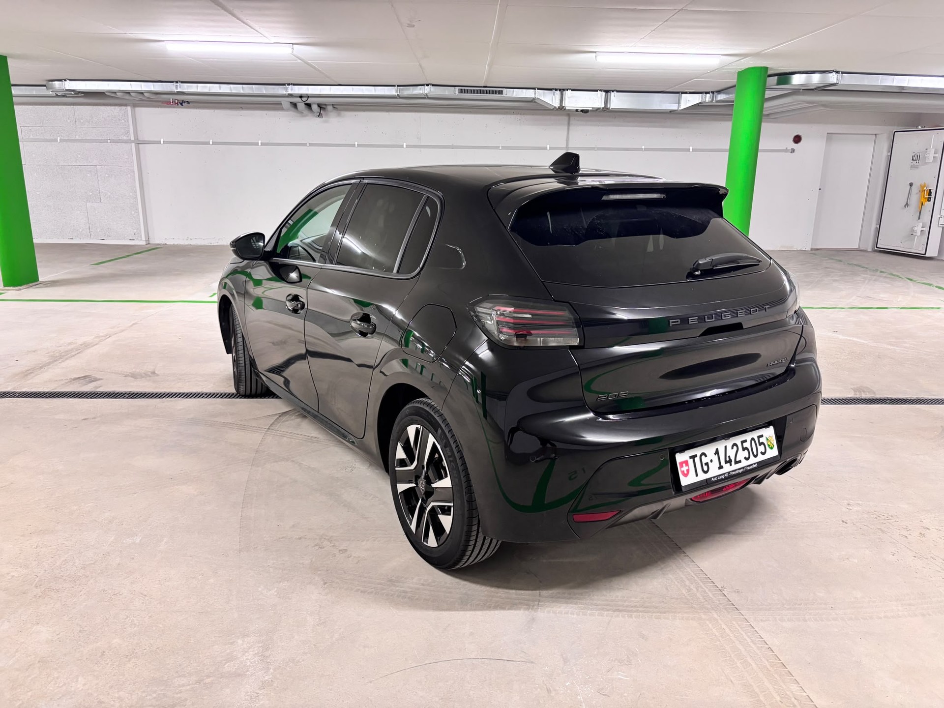 PEUGEOT 208 1.2 MHEV 110 Active-image-4