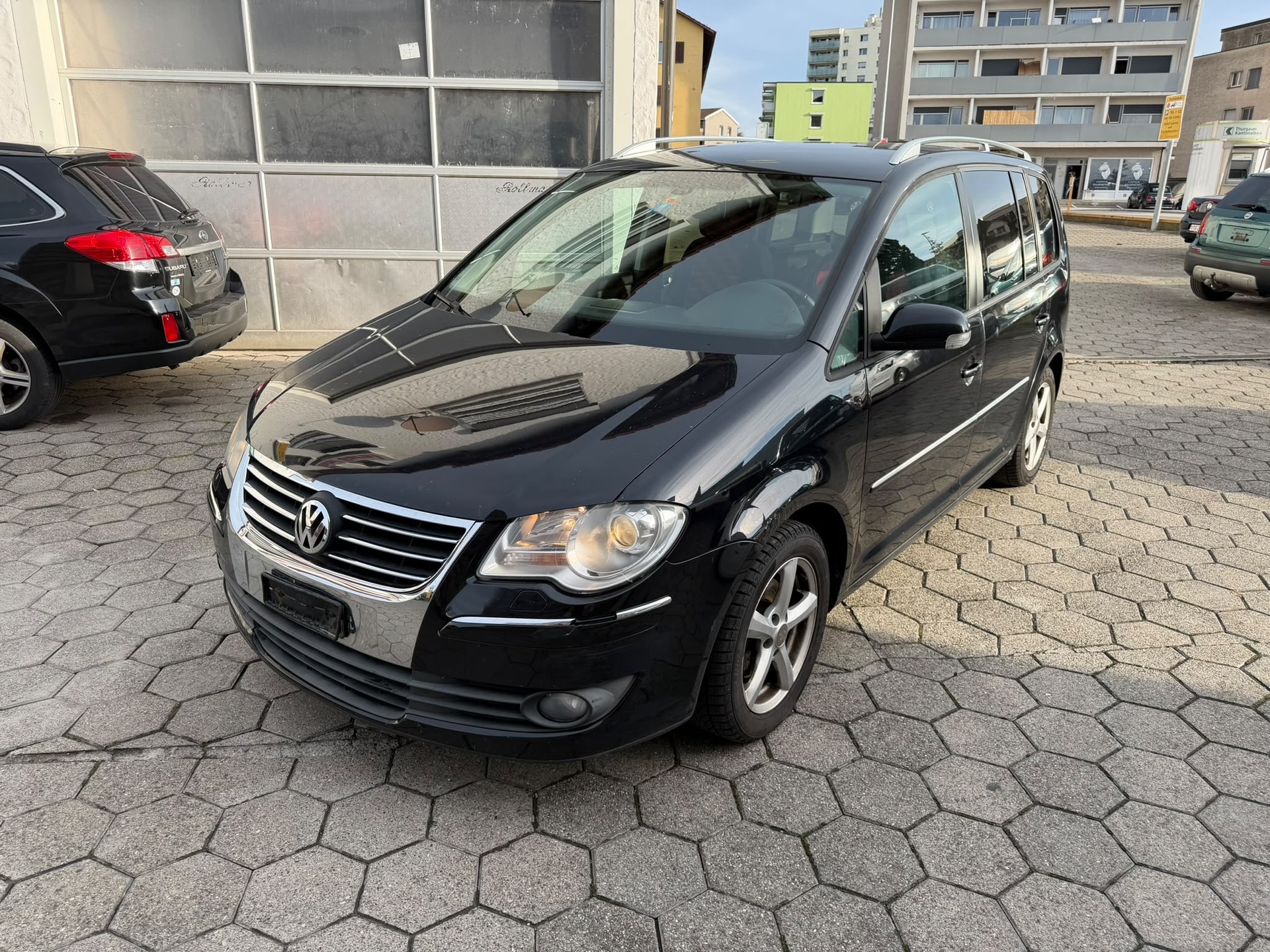 VW Touran 2.0 TDI Highline-image-7