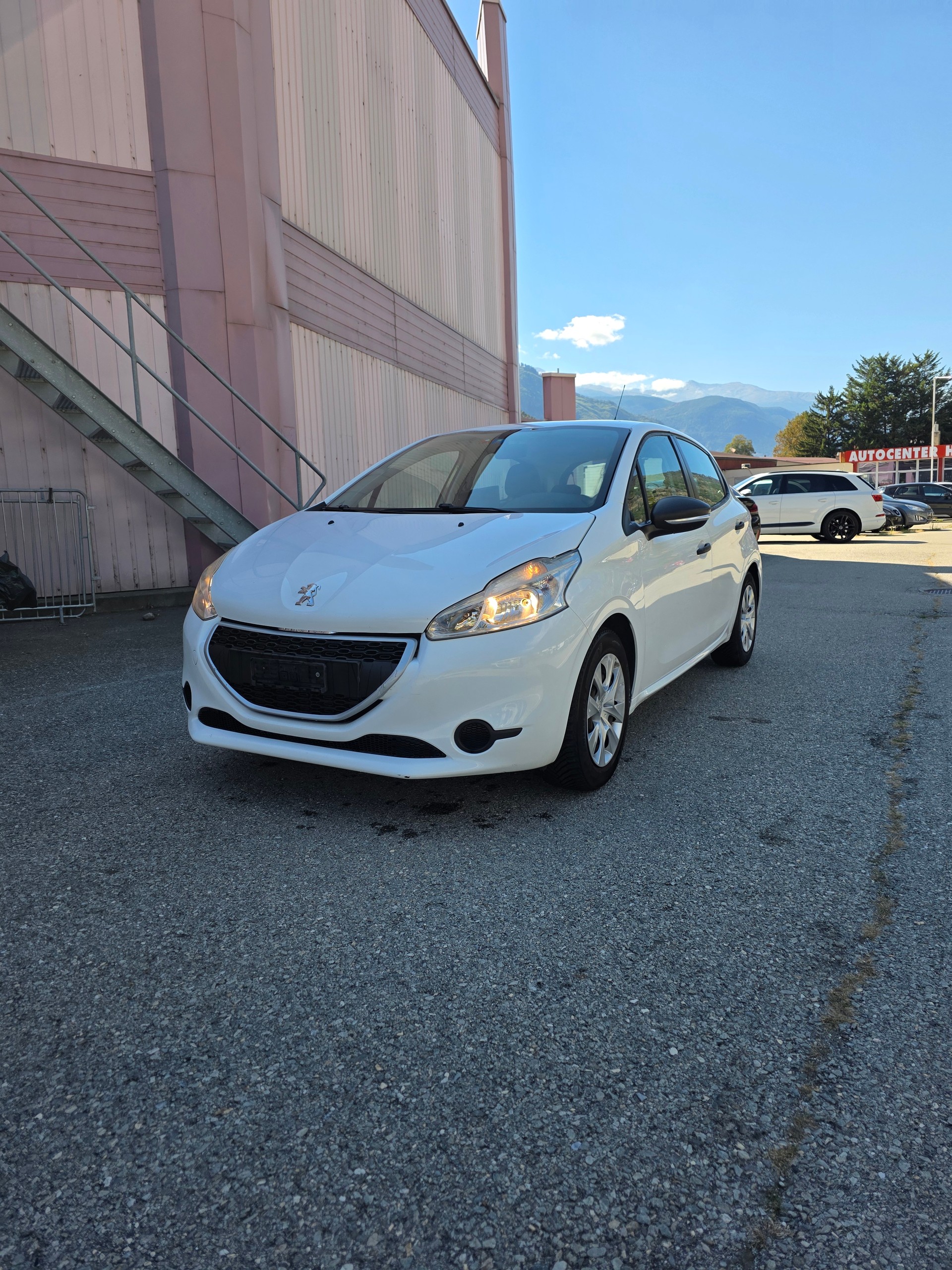 PEUGEOT 208 1.2 VTI Roland Garros