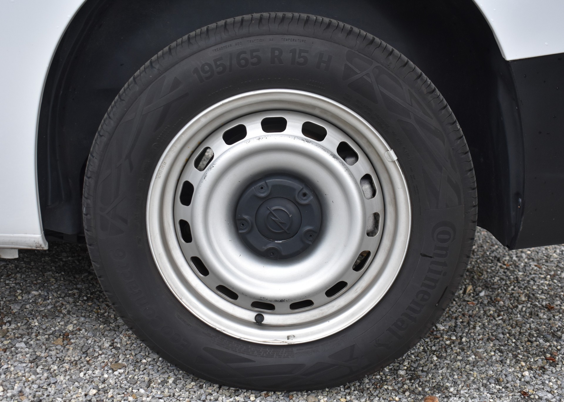 OPEL Combo Cargo 1.2 start/stop-image-18